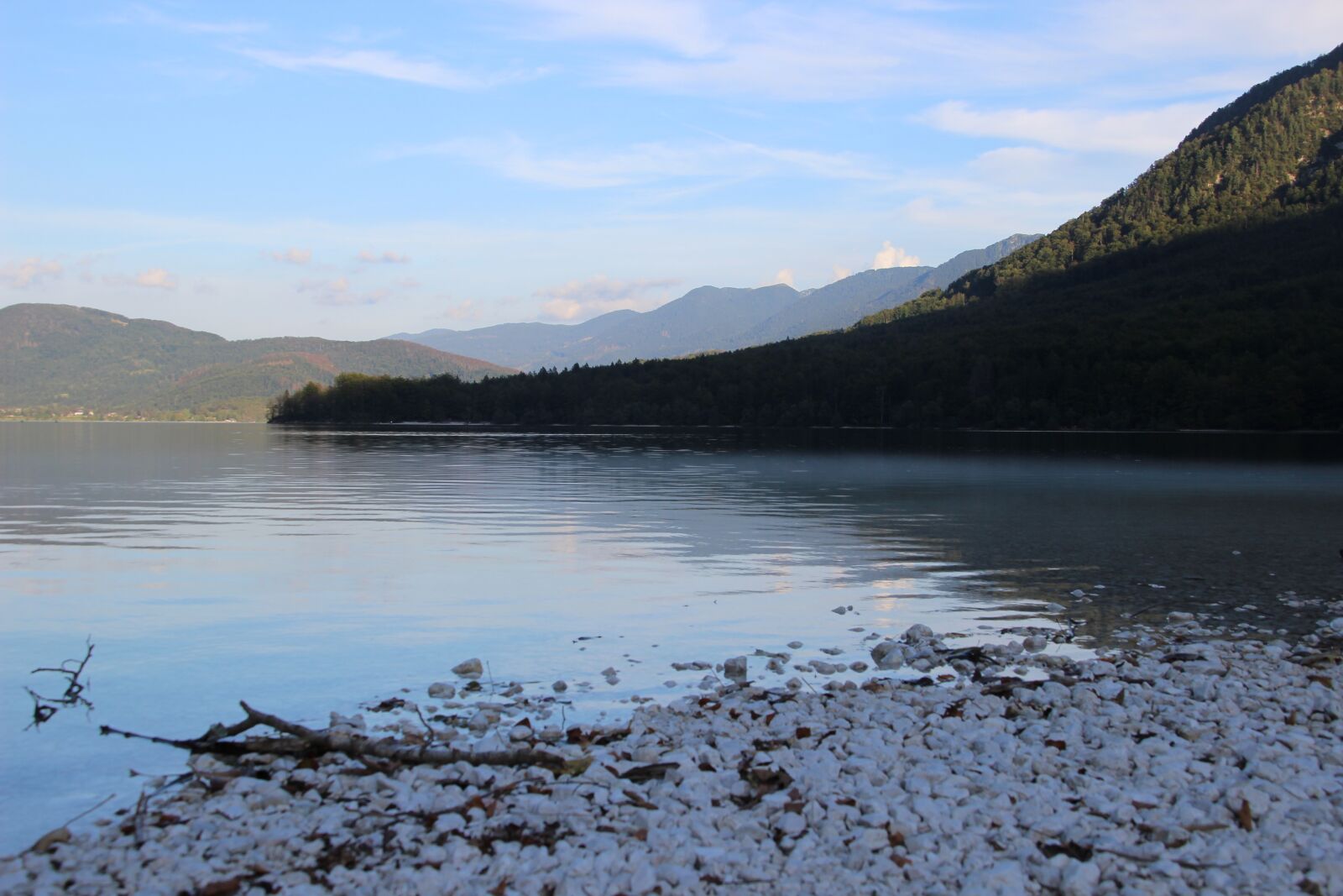 Canon EOS 600D (Rebel EOS T3i / EOS Kiss X5) sample photo. Bergsee, alpine, lake photography