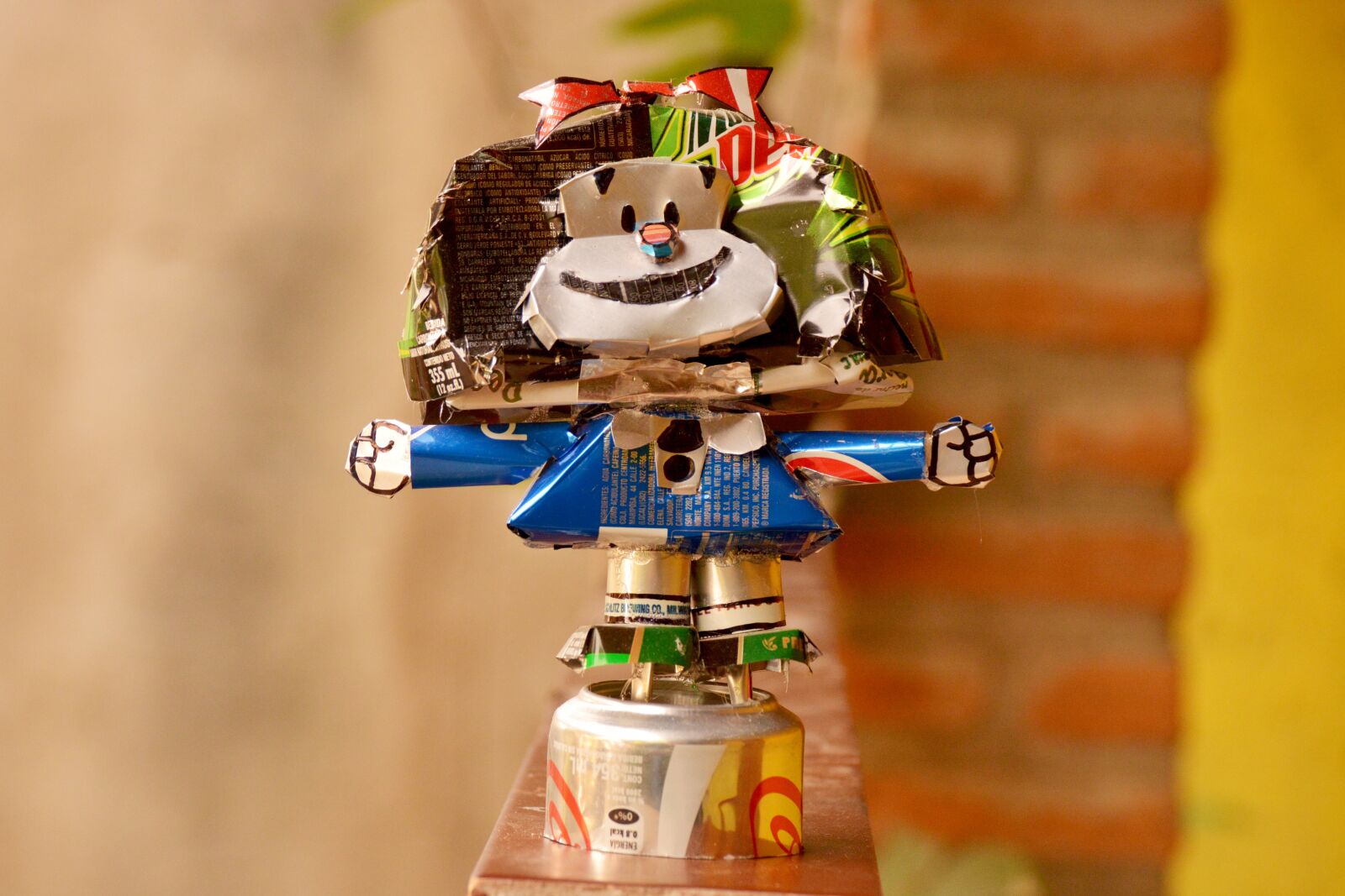 Nikon D5200 sample photo. Mafalda, robot, recycle photography