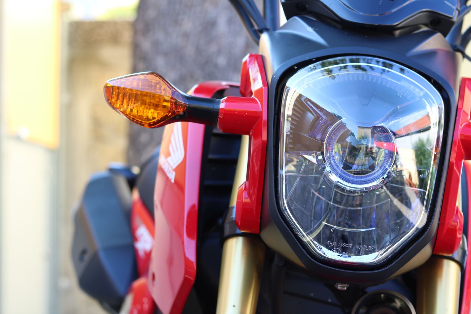 Canon EOS 750D (EOS Rebel T6i / EOS Kiss X8i) sample photo. Light mask, racing, bike photography