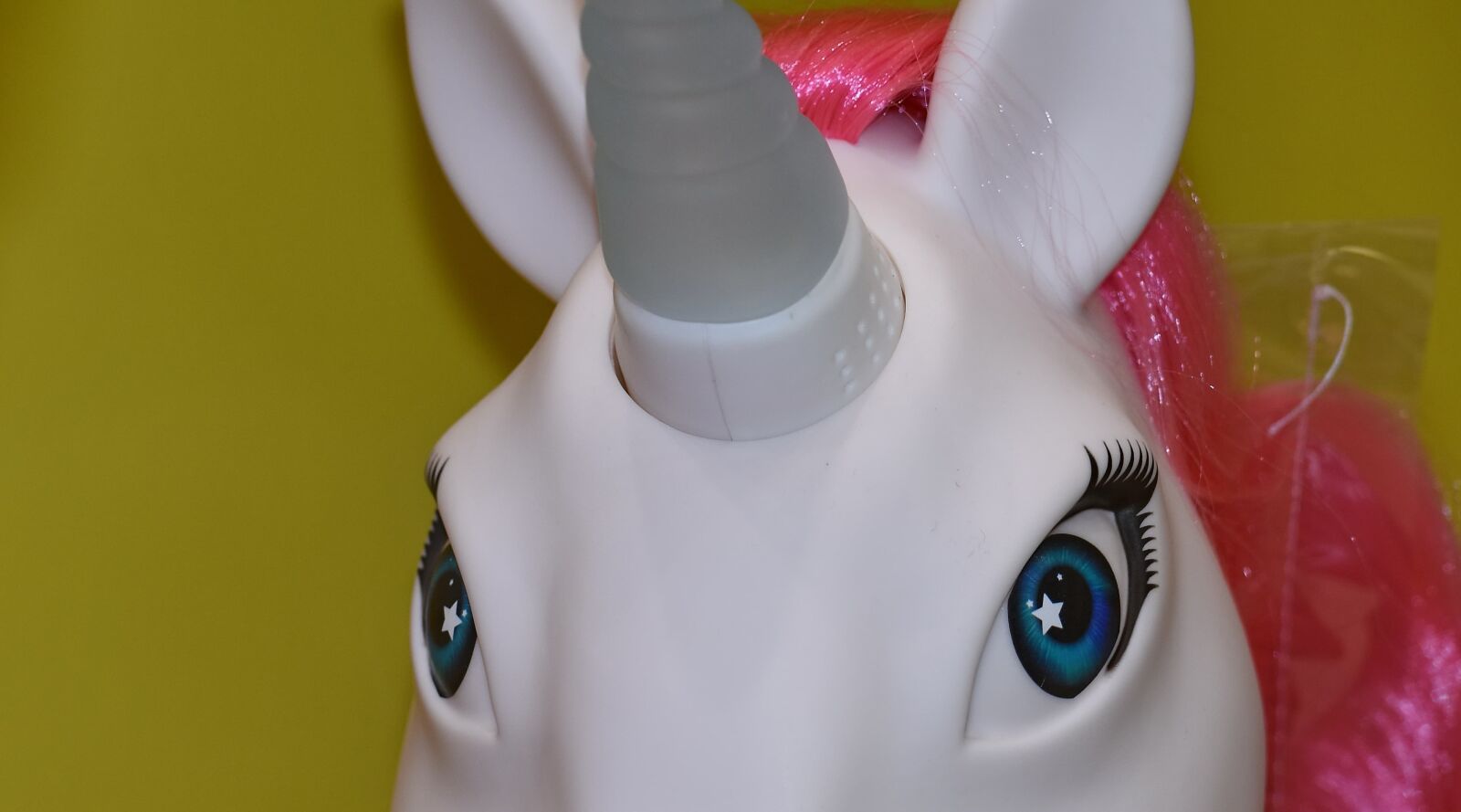 Nikon D5500 sample photo. Horn, horse, plastic, portrait photography