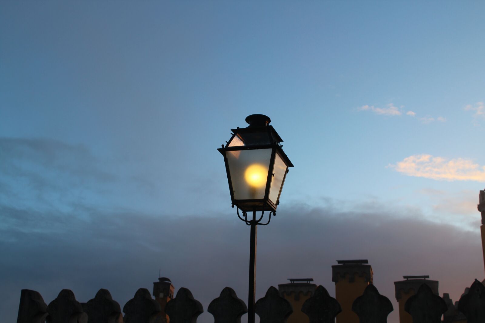 Canon EOS 1300D (EOS Rebel T6 / EOS Kiss X80) sample photo. Sunset, trip, sintra photography