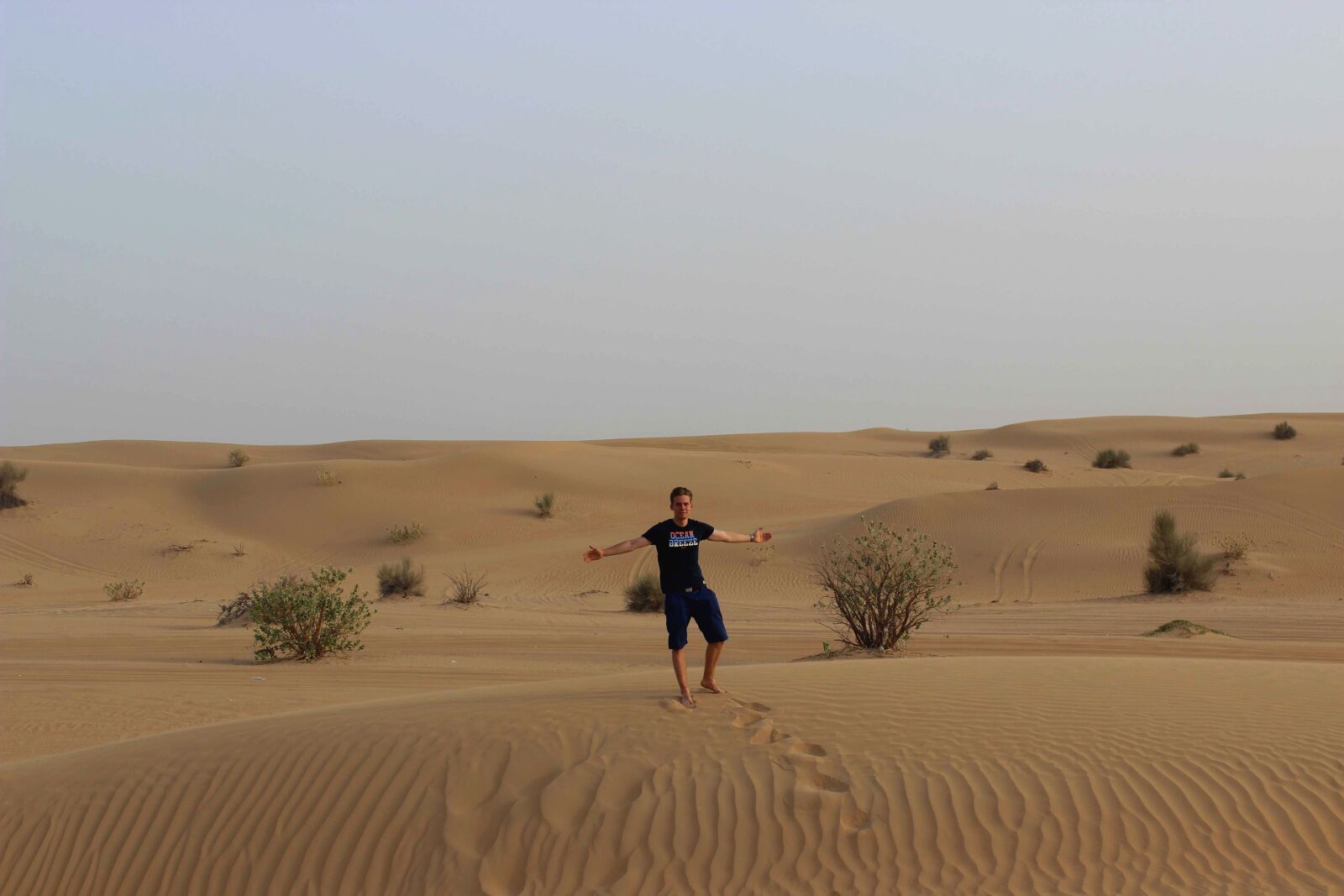 Canon EOS 600D (Rebel EOS T3i / EOS Kiss X5) sample photo. Backpacking, boy, desert photography