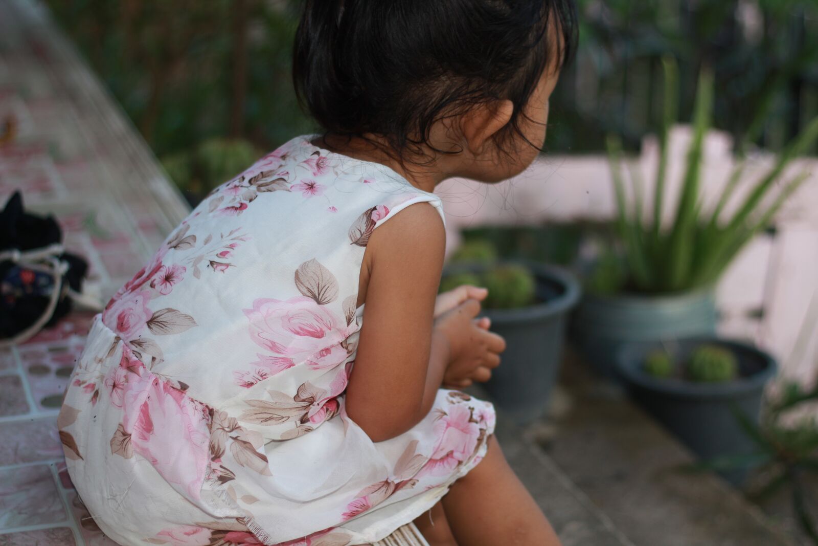 Canon EOS 1300D (EOS Rebel T6 / EOS Kiss X80) + Canon EF 50mm F1.8 STM sample photo. Miss, i, little kids photography