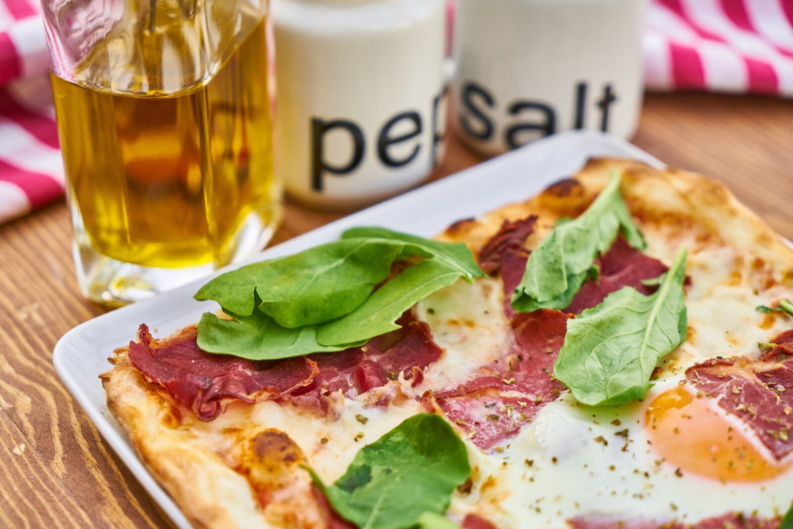 Sony a7R II sample photo. Pizza, meat, dough photography