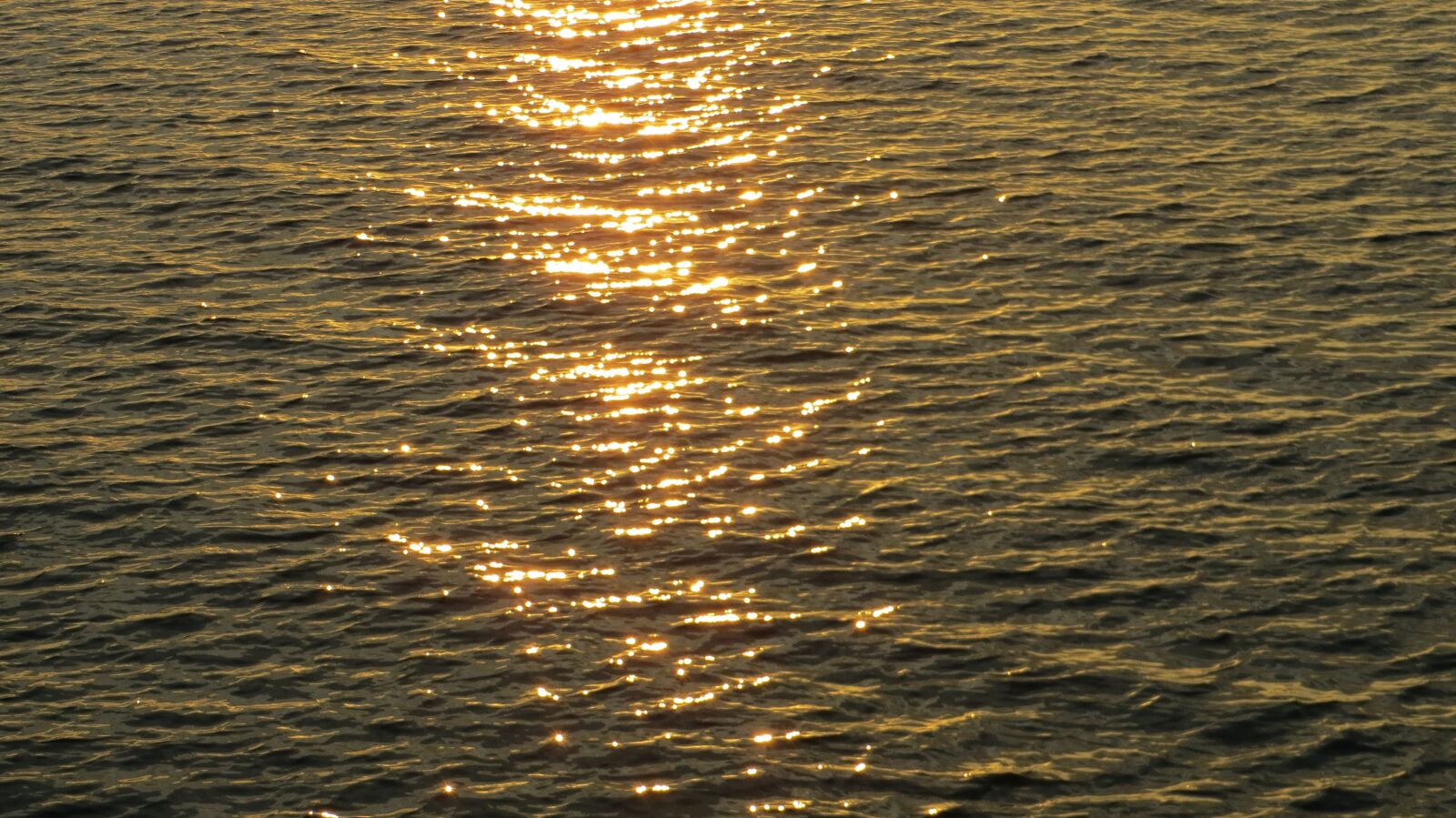 Canon PowerShot SX240 HS sample photo. Water, sea, beach photography