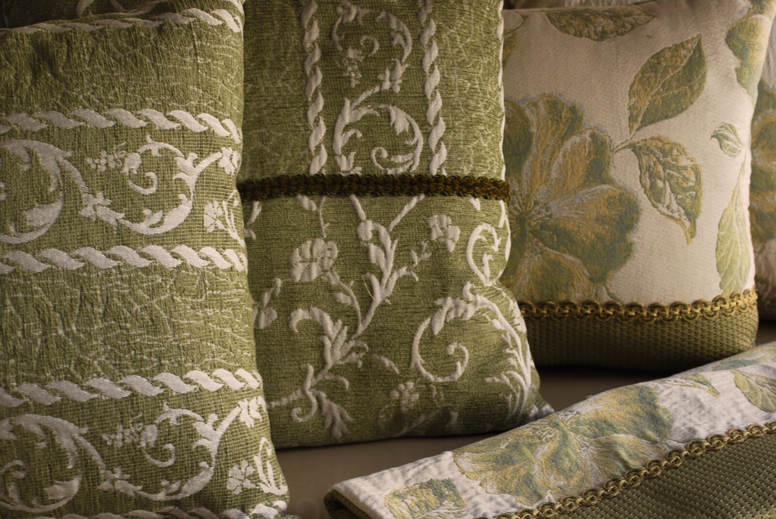 Nikon D60 sample photo. Pillows, living room, fabrics photography