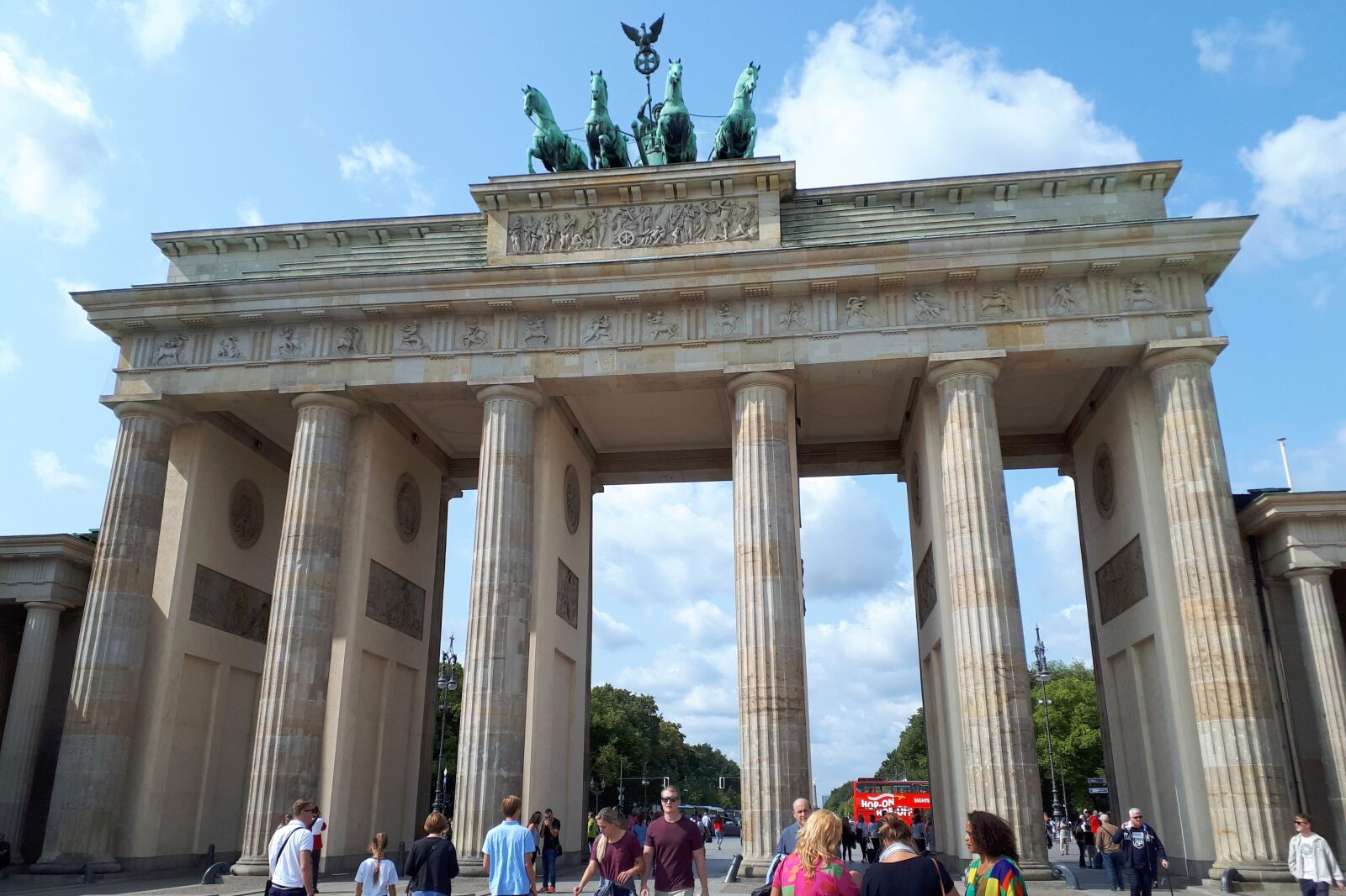 Samsung Galaxy A5(2017) sample photo. Berlin, brandenburg gate, landmark photography