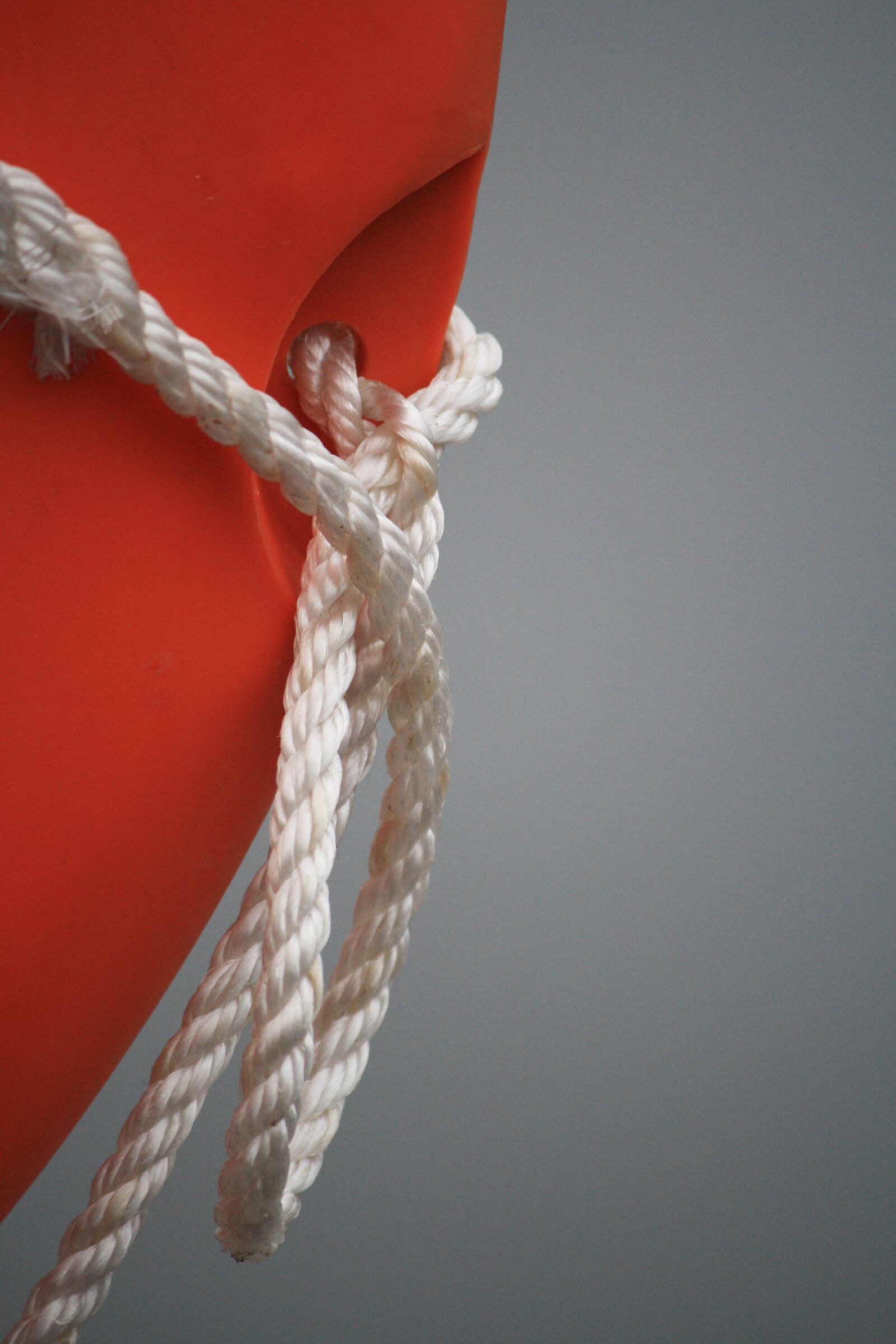 Canon EOS 1000D (EOS Digital Rebel XS / EOS Kiss F) sample photo. Knot, rope, boat photography