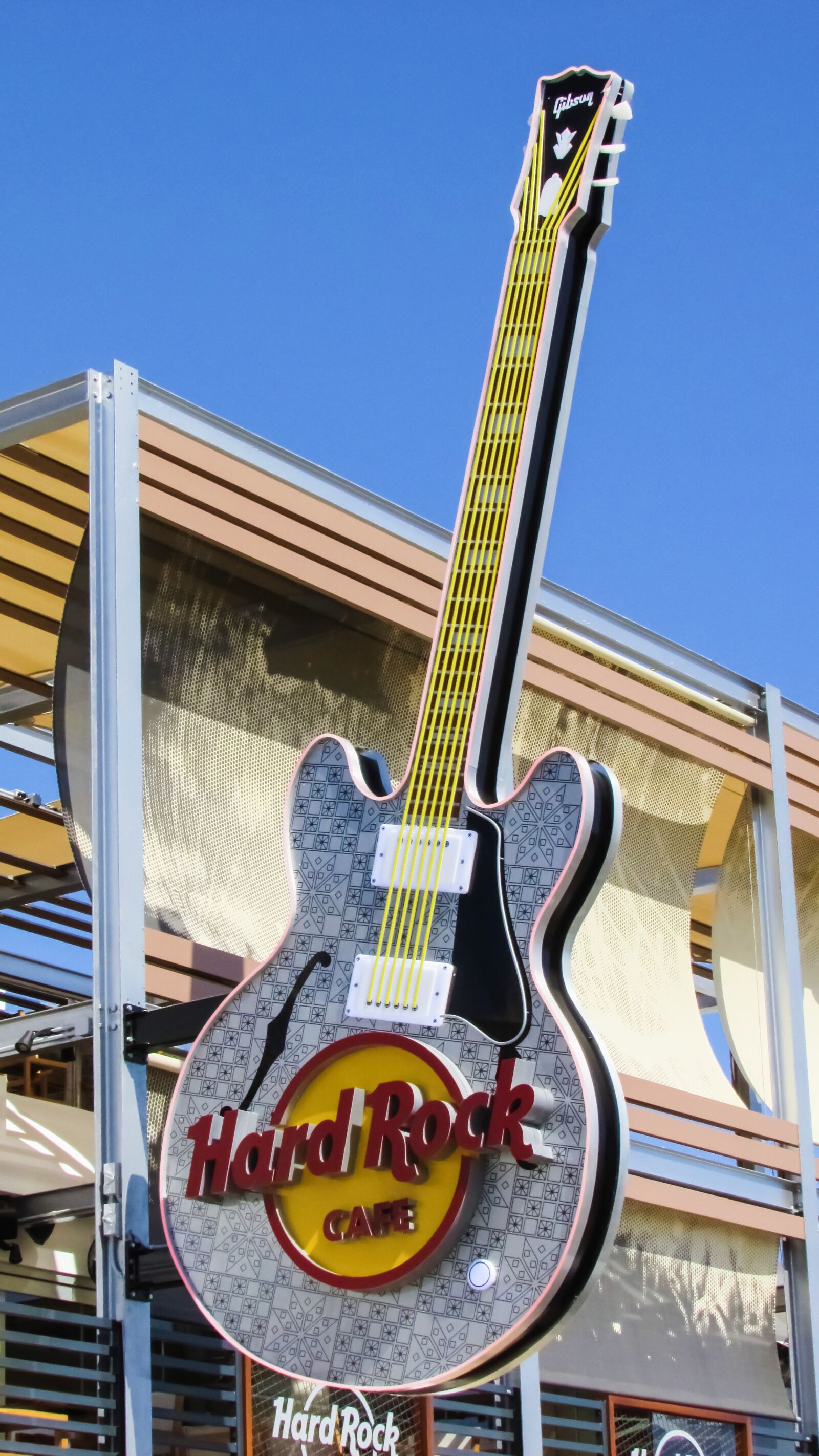 Canon PowerShot SX400 IS sample photo. Hard rock caf photography