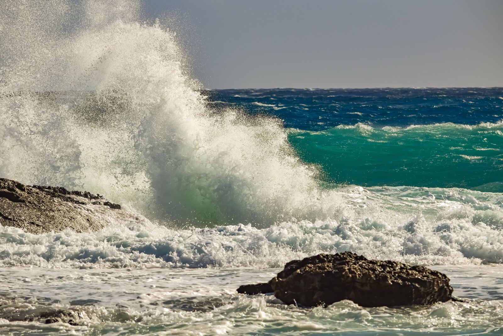 Nikon D3300 sample photo. Rocky coast, wave, crashing photography