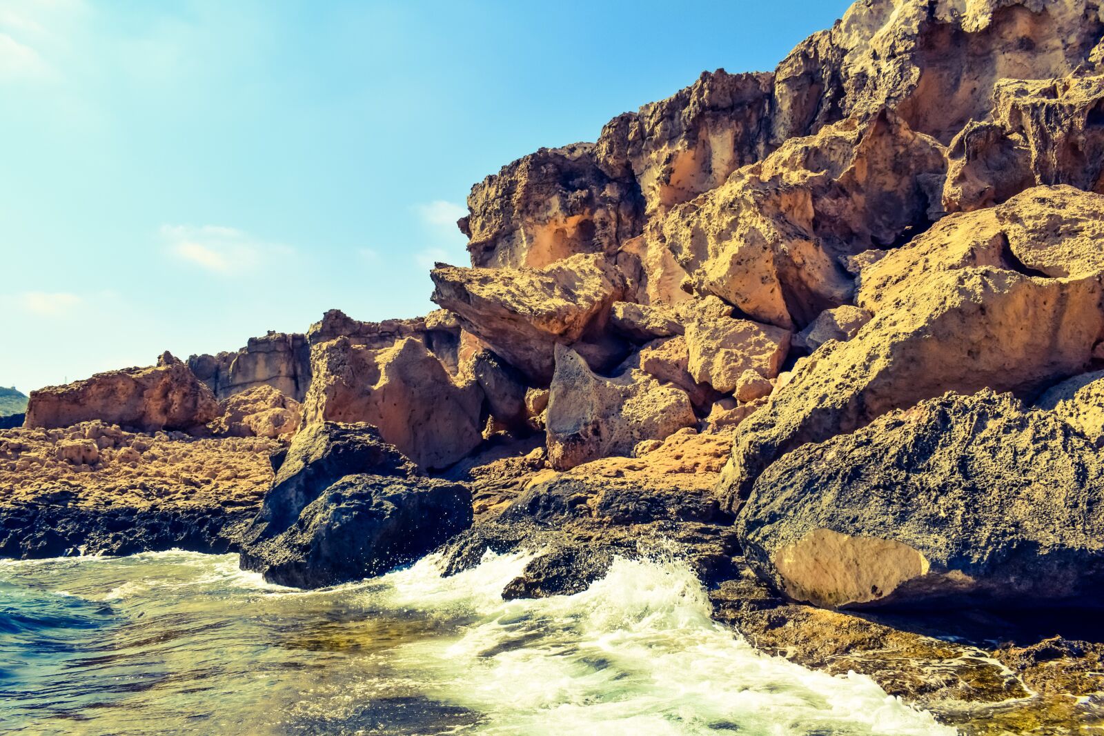 Nikon D3300 sample photo. Cliff, rocky coast, erosion photography