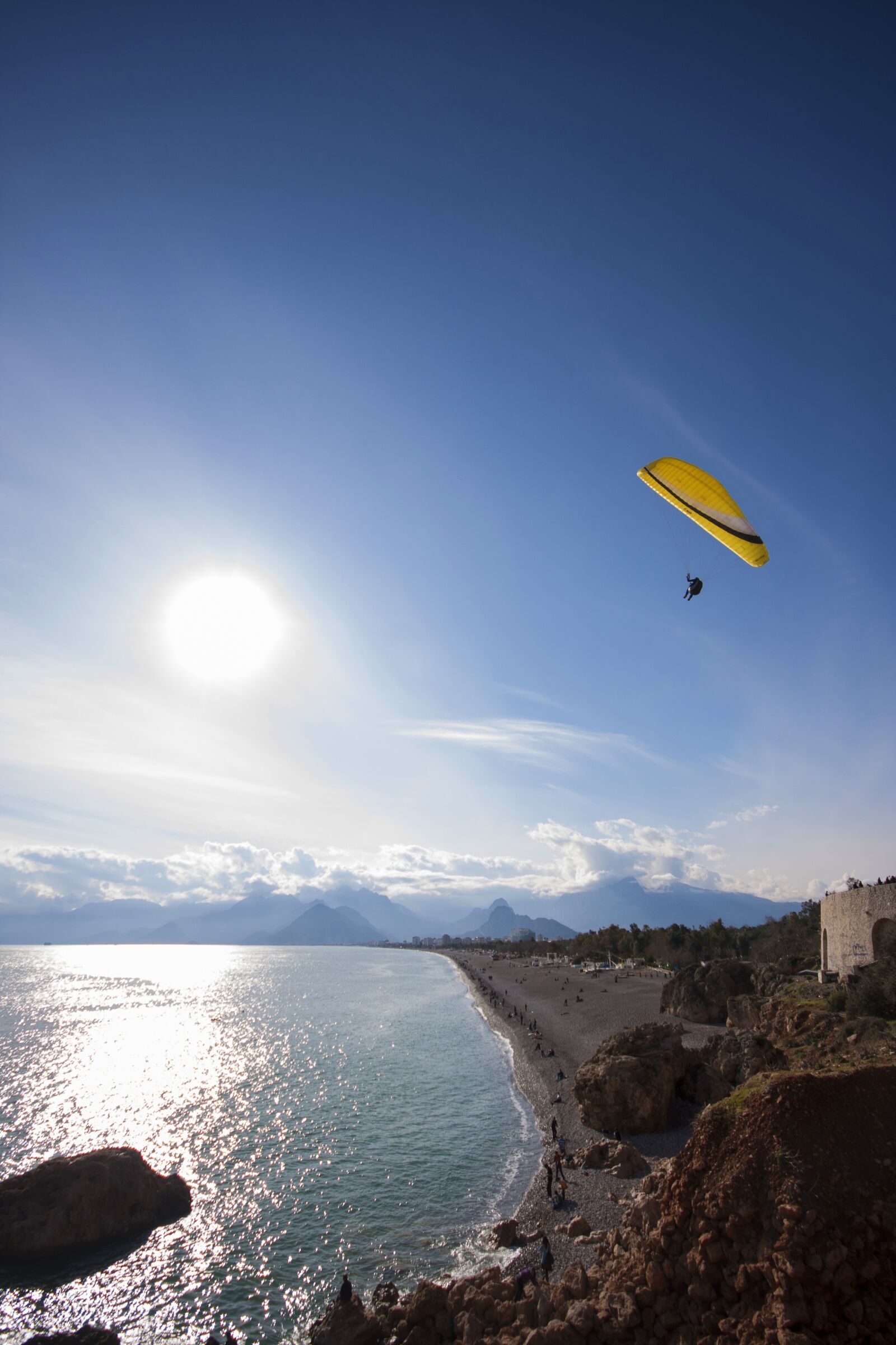 Canon EOS 40D sample photo. Parachute, blue, rocky photography