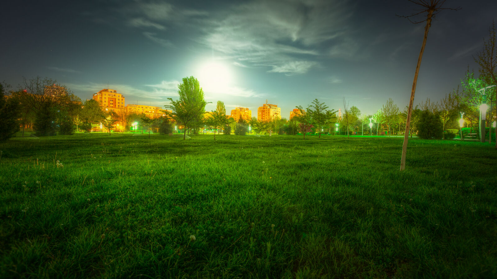 Canon EOS 5D Mark II sample photo. Amusement, park, apartment, buildings photography