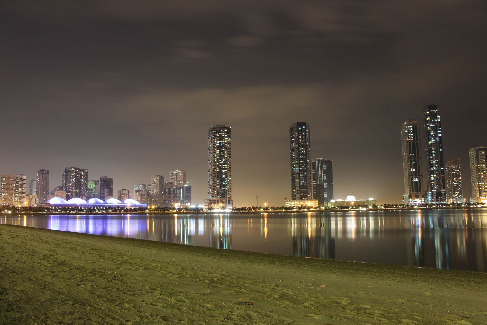 Canon EOS 700D (EOS Rebel T5i / EOS Kiss X7i) sample photo. Skyline, city, lake photography