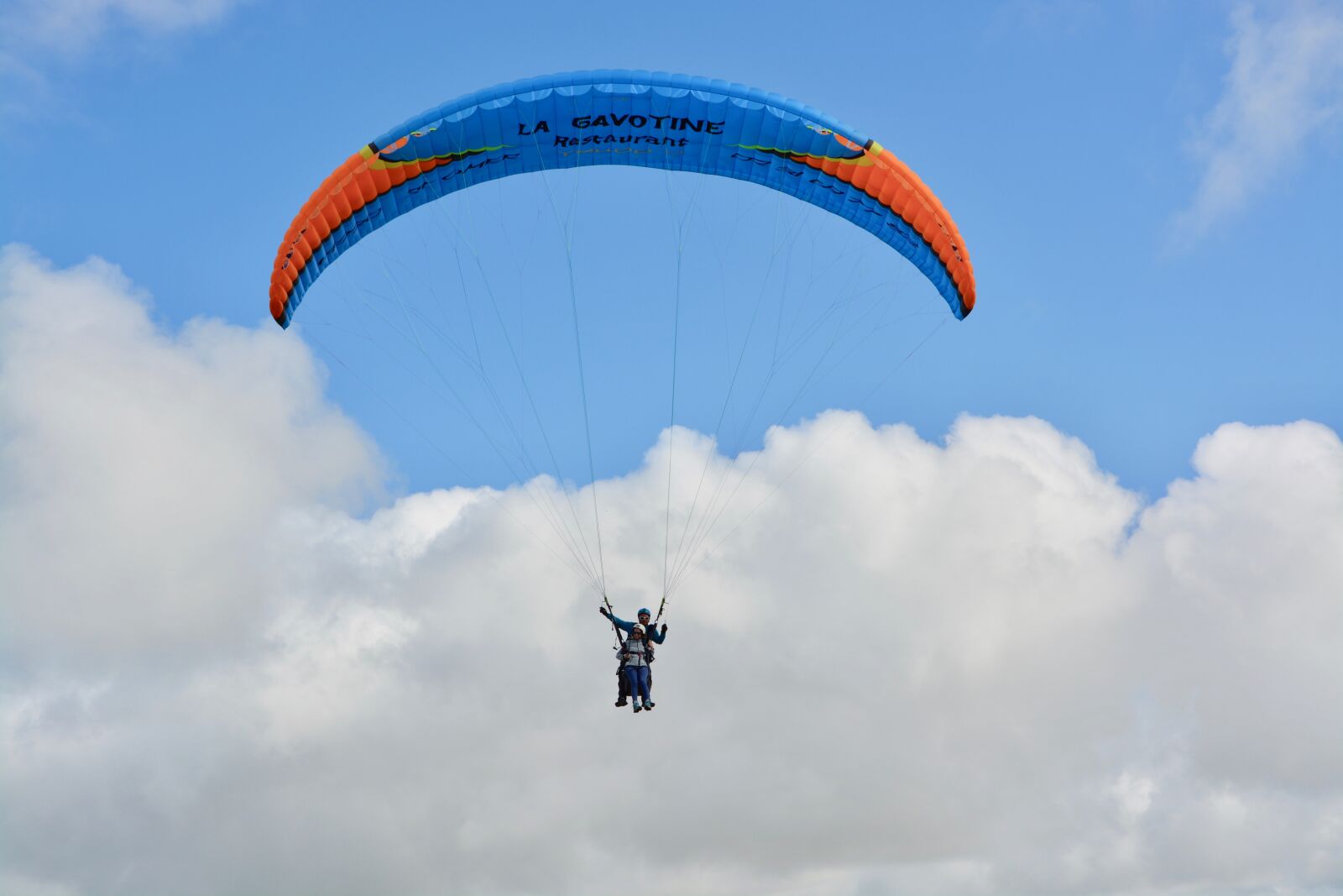 Nikon D5200 sample photo. Paragliding, take off, landing photography