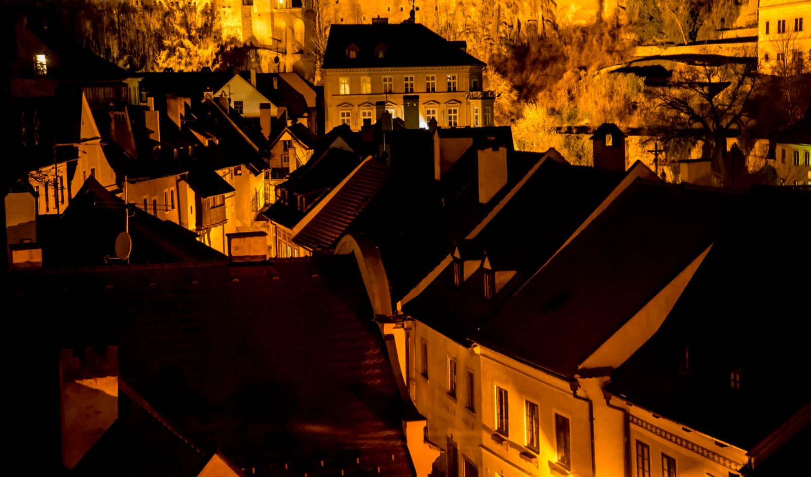 Sony a7 II + Sony FE 28-70mm F3.5-5.6 OSS sample photo. Esk krumlov, czech republic photography