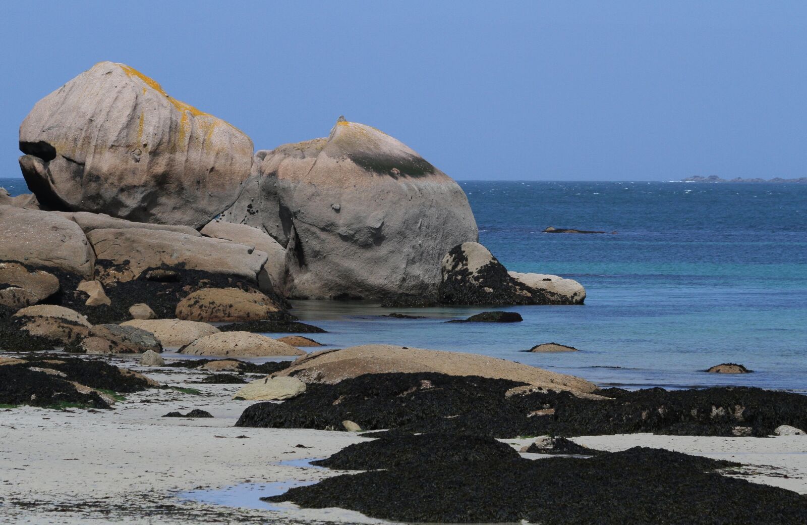 Canon EOS 7D sample photo. Rock, beach, seaside photography