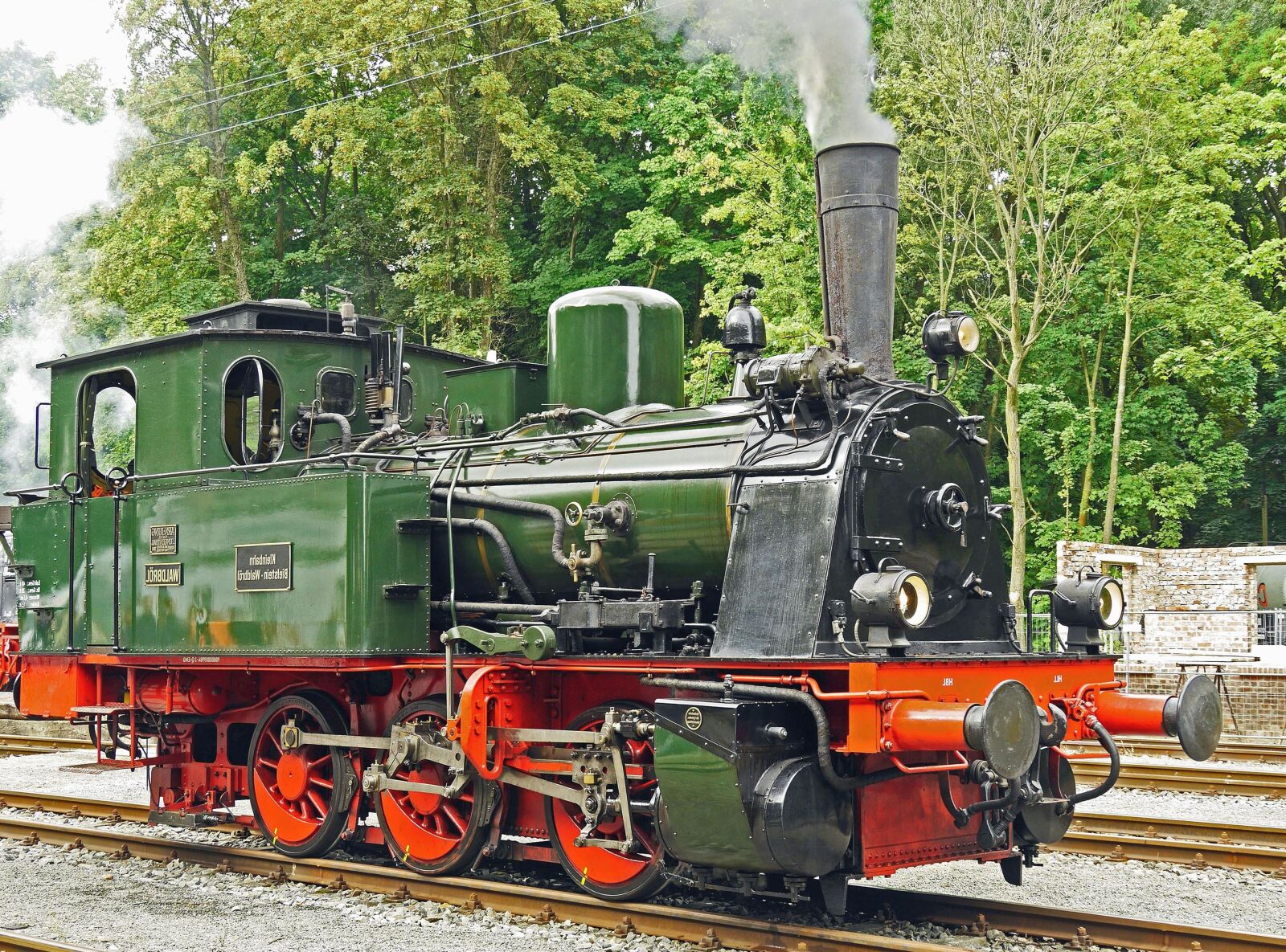 Panasonic Lumix DMC-GH3 sample photo. Locomotive, machine, vehicle, smoke photography