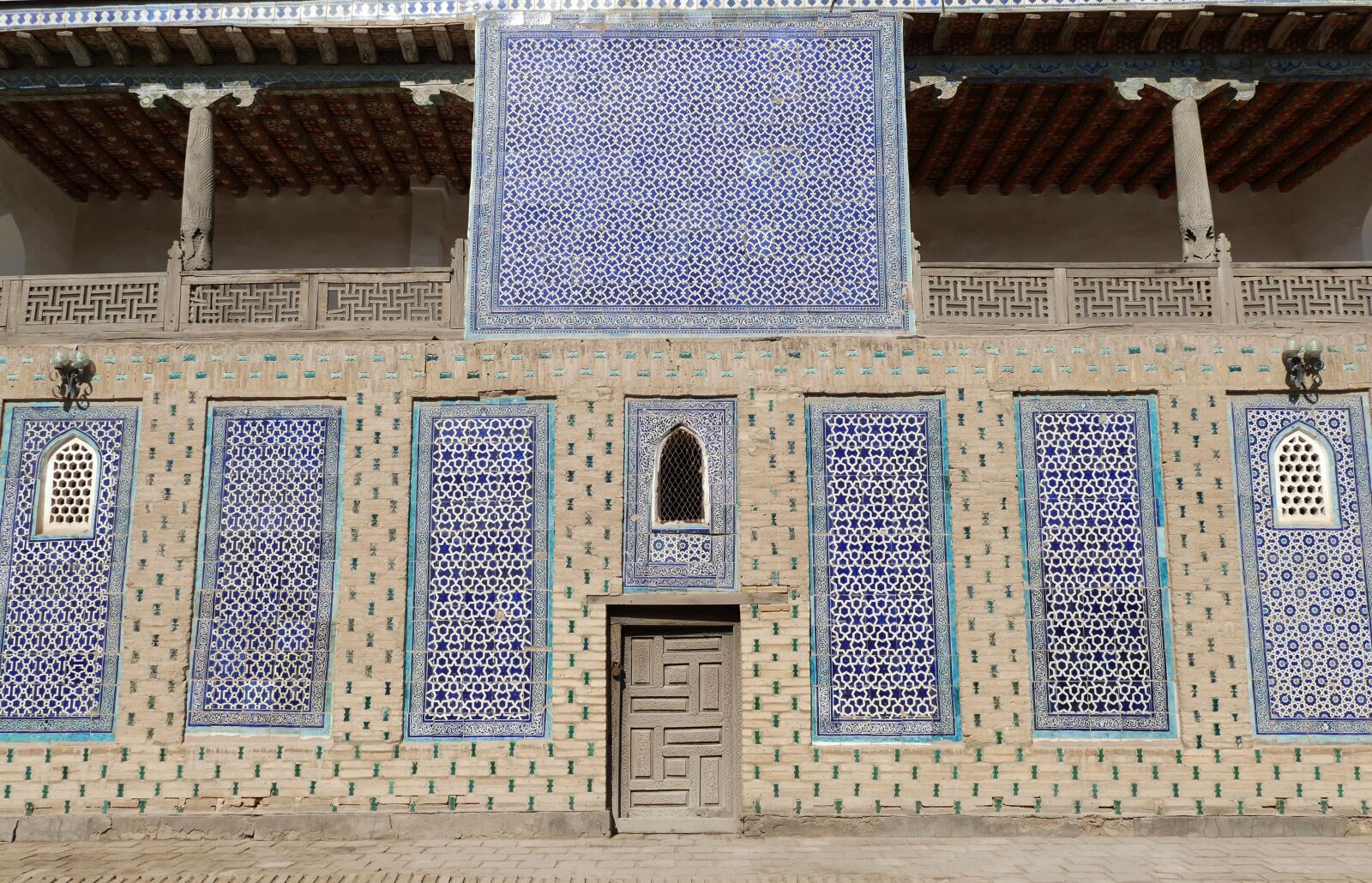 Panasonic Lumix DMC-FZ1000 sample photo. Uzbekistan, chiva, xiva photography