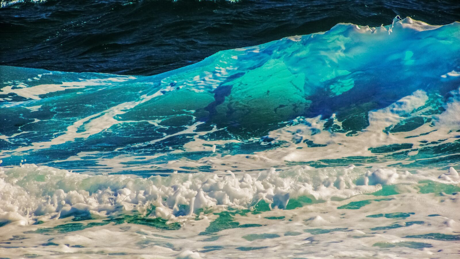 Canon PowerShot SX400 IS sample photo. Wave, smashing, sea photography
