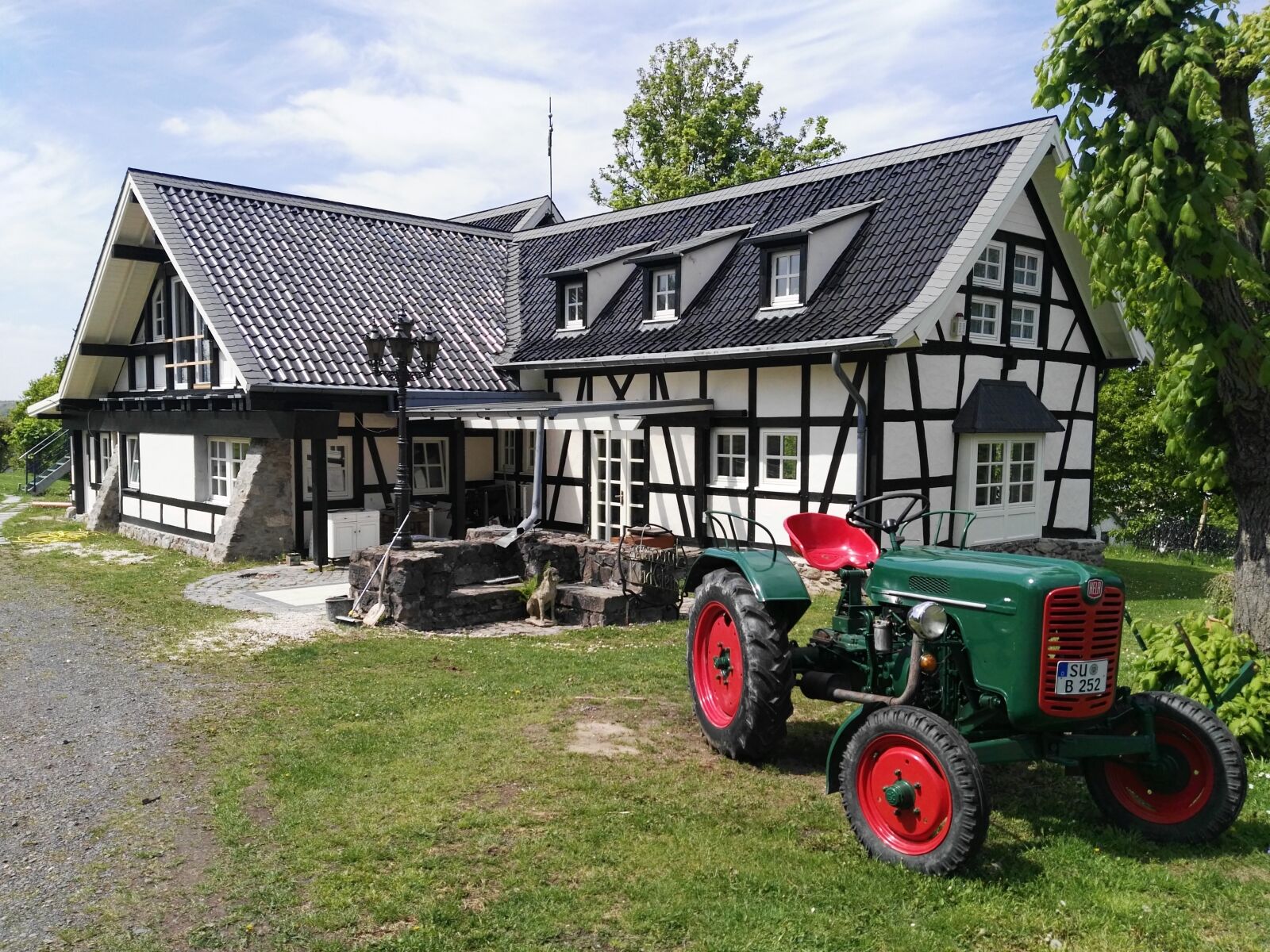 HUAWEI GX8 sample photo. Tractor, campaign, germany photography