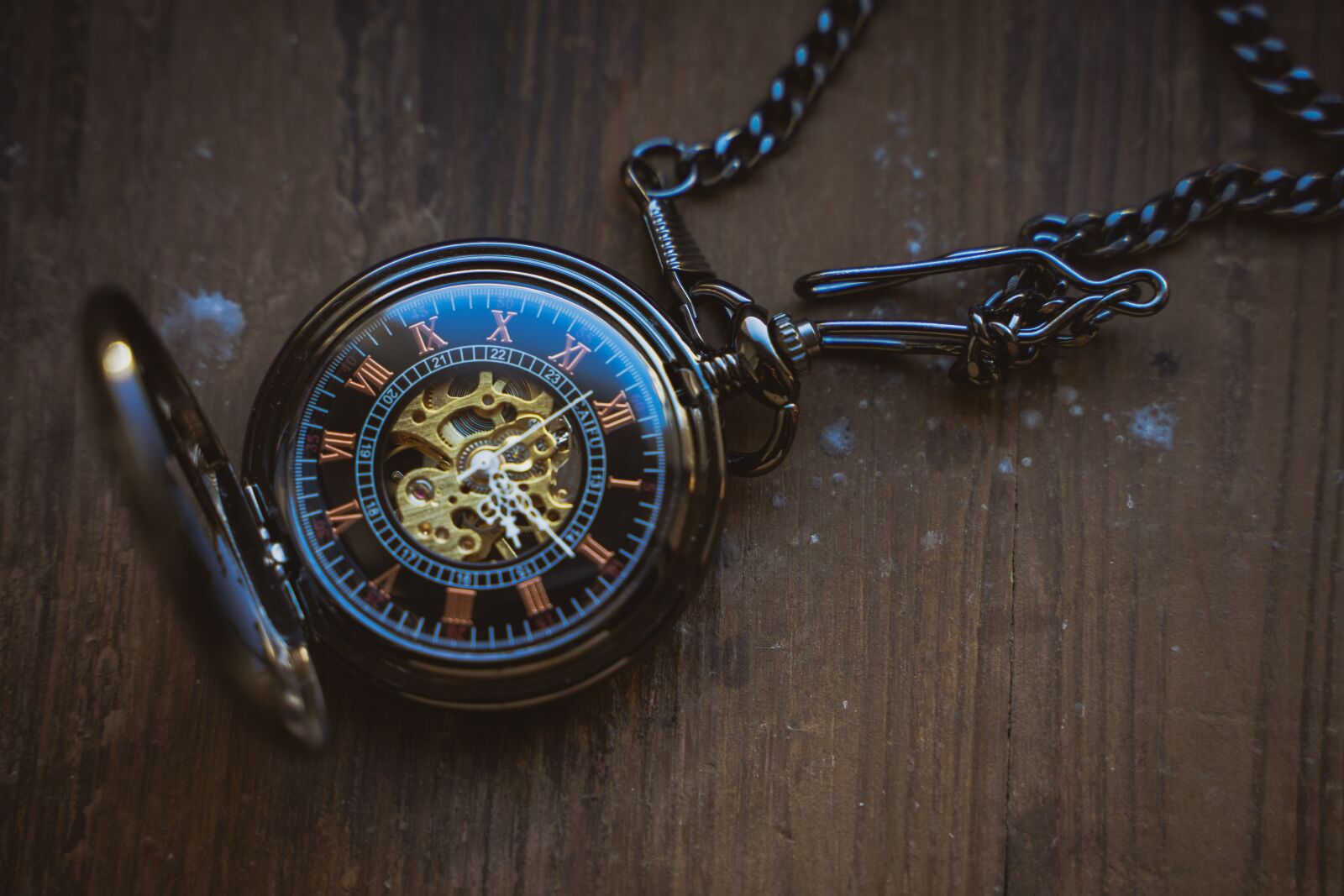 Tamron 28-75mm F2.8 Di III RXD sample photo. Pocket watch, clock, time photography
