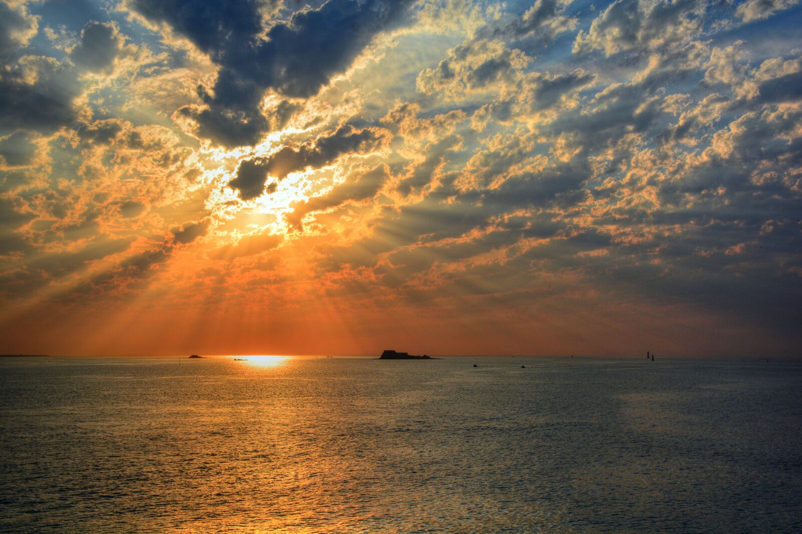 Nikon D7100 sample photo. Sunset, clouds, sea photography