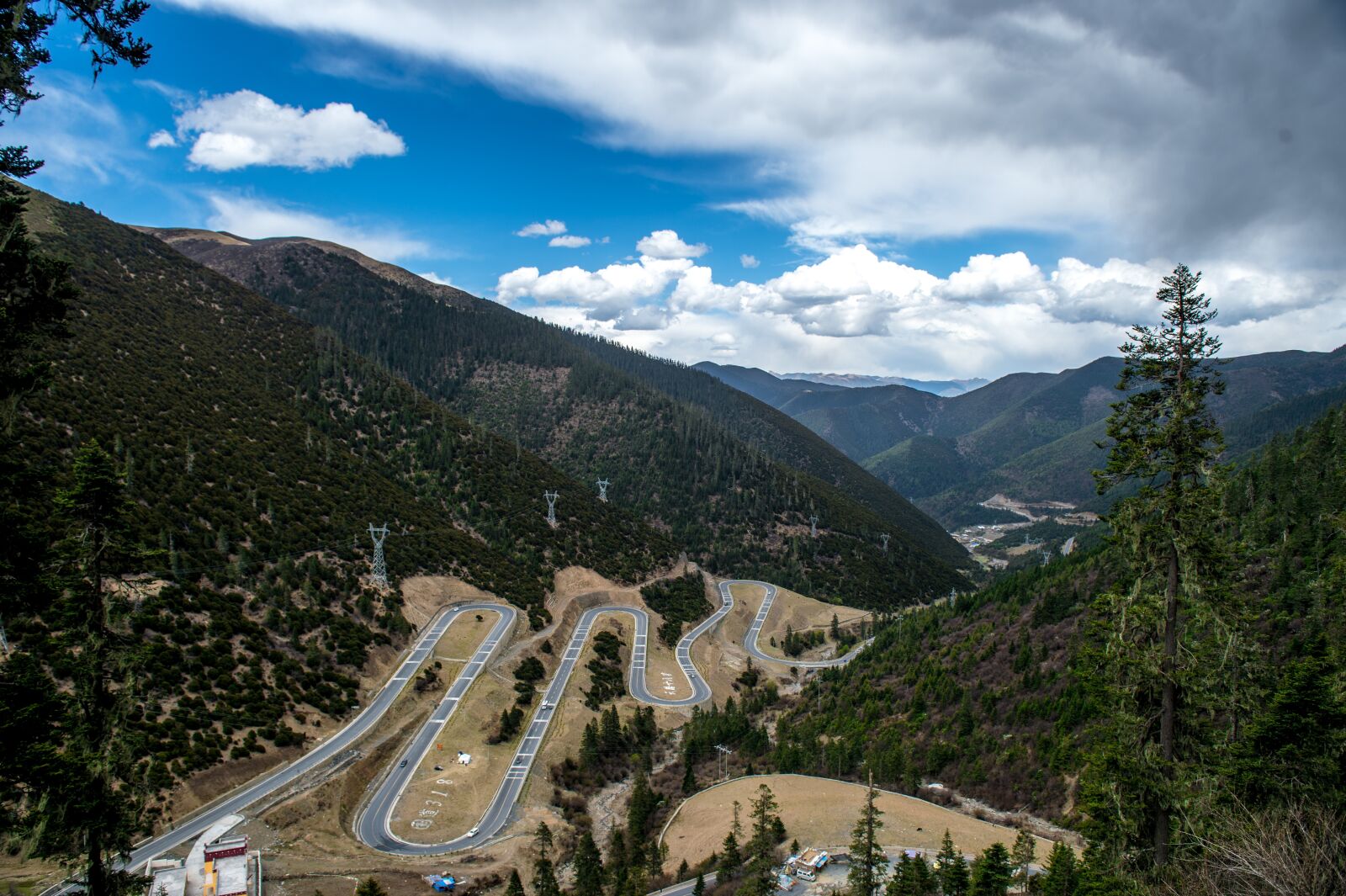 Nikon D4 sample photo. Highway, snow mountain, blue photography