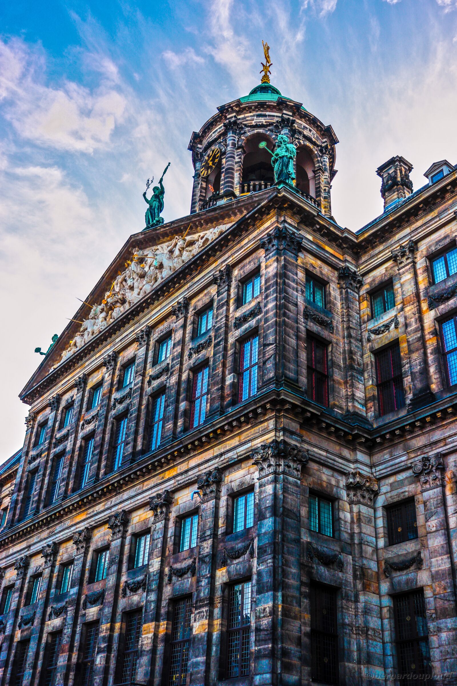 Canon EOS 200D (EOS Rebel SL2 / EOS Kiss X9) sample photo. Palace, netherlands, amsterdam photography
