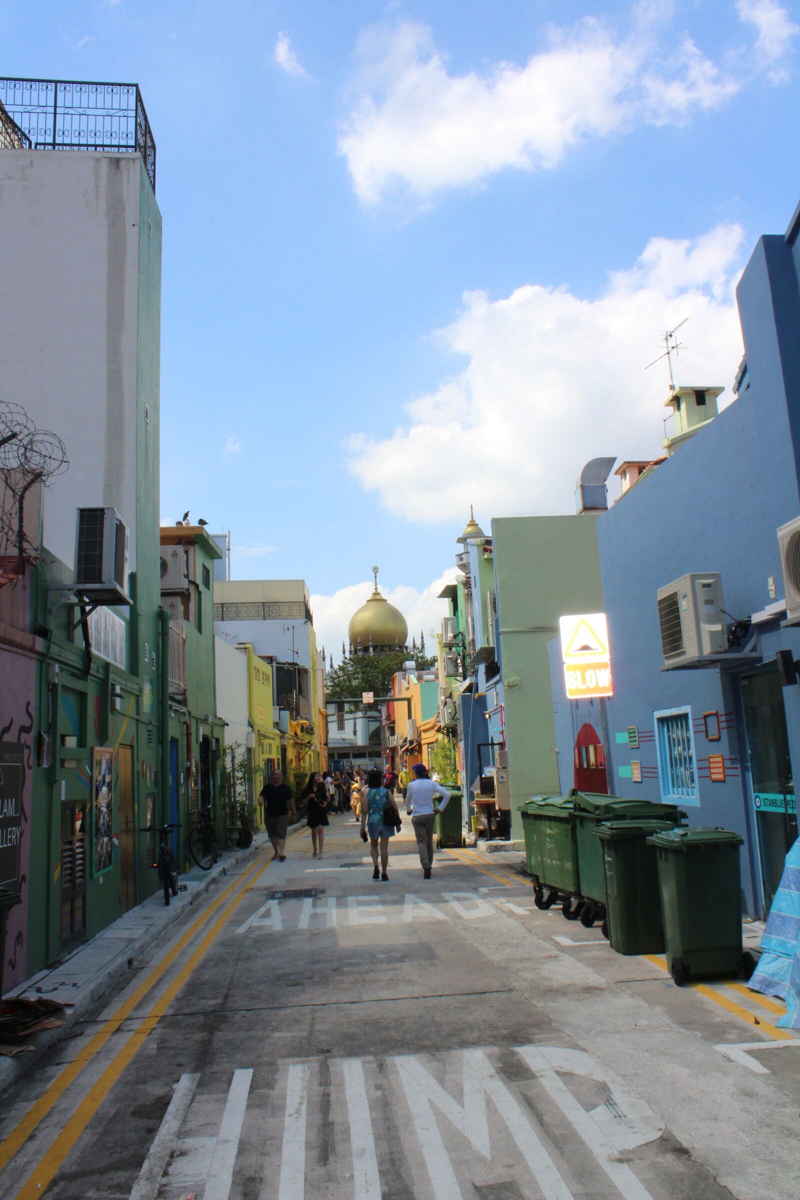 Canon EOS 1300D (EOS Rebel T6 / EOS Kiss X80) sample photo. Arab street, singapore, architecture photography