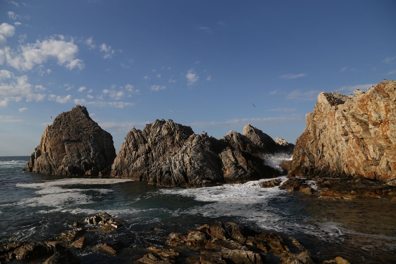 Canon EOS 6D + Canon EF 24-105mm F4L IS USM sample photo. Sea, equipment protection policy photography