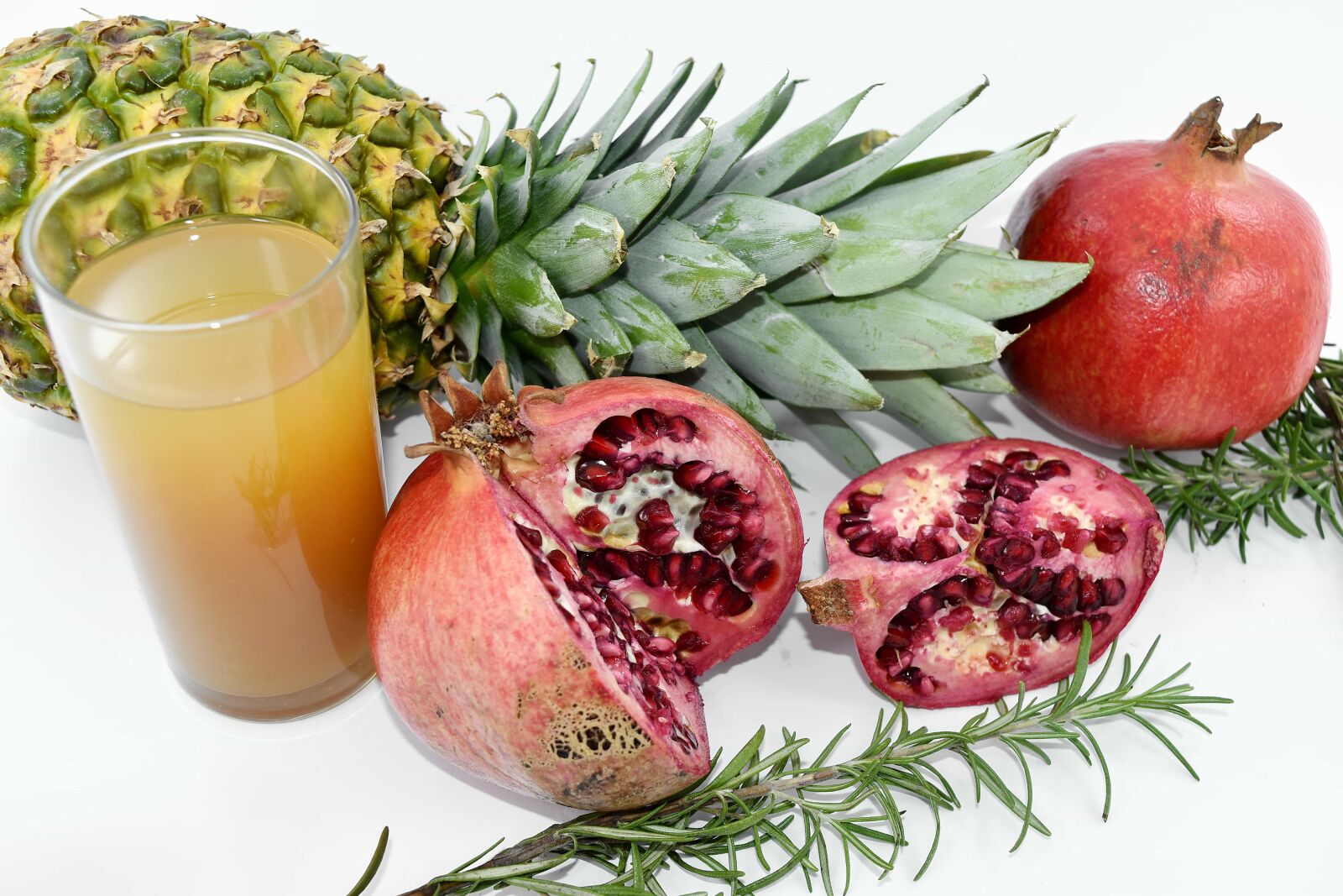 Nikon D5500 sample photo. Fruit cocktail, pineapple, pomegranate photography