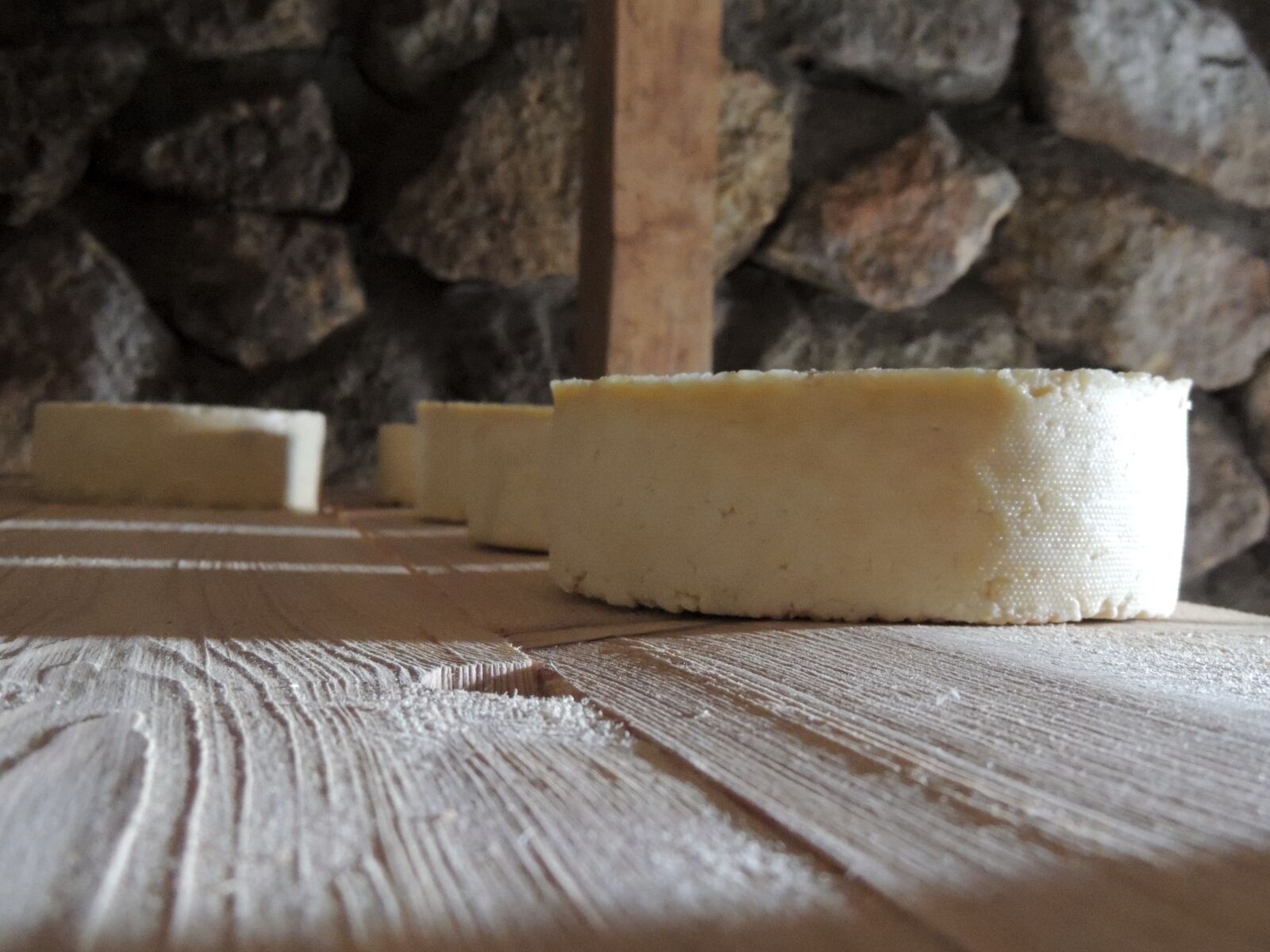 Nikon Coolpix P510 sample photo. Cheese, maturation, cellar photography