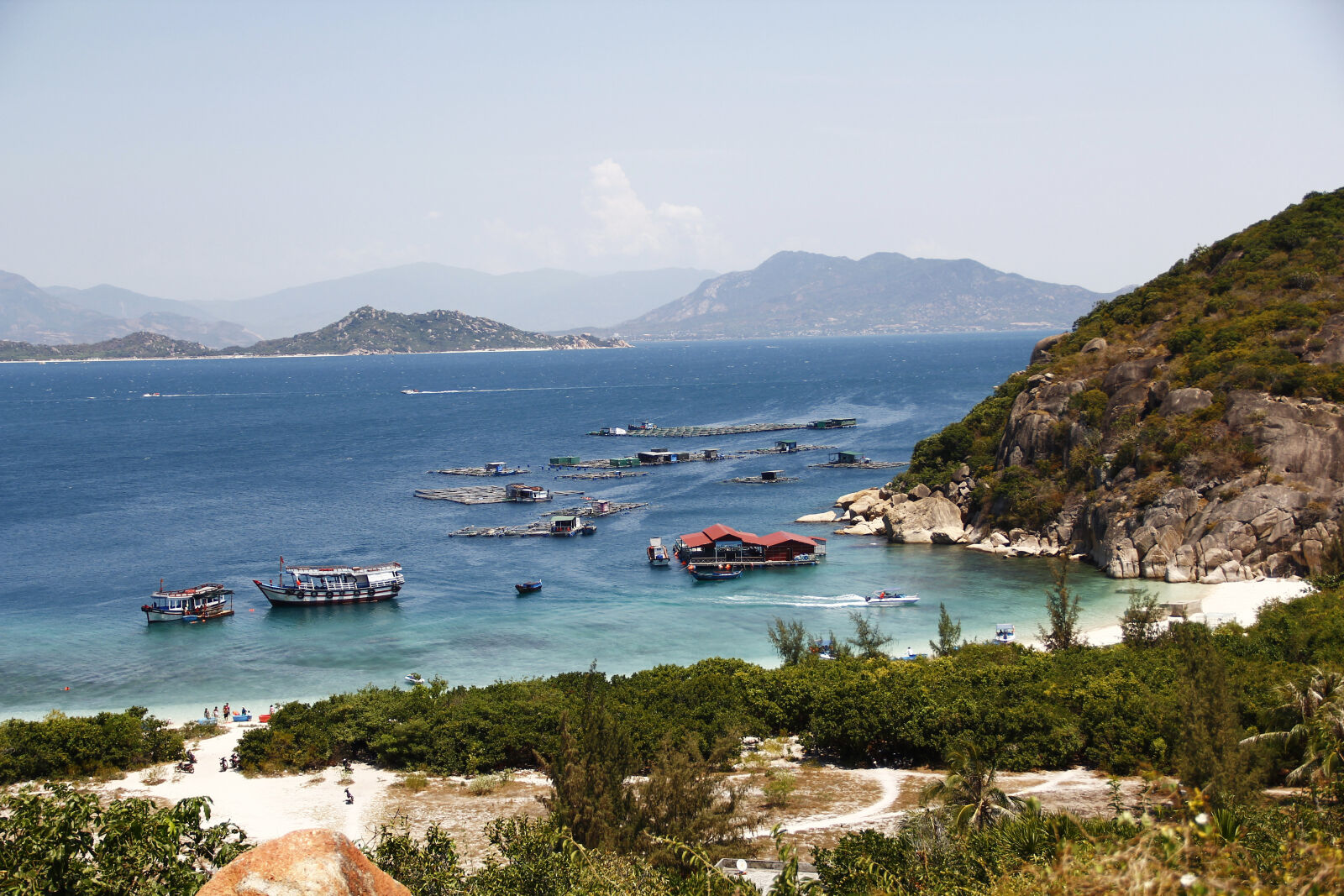 Canon EOS 60D sample photo. Dao, binh, ba, vietnam photography