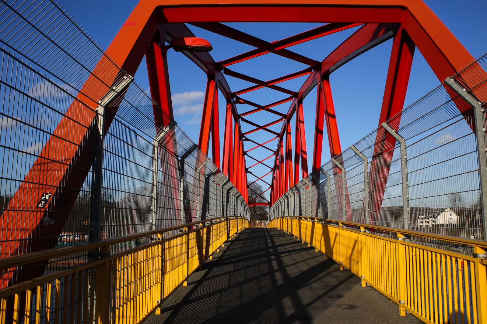 Canon EF 28-80mm f/3.5-5.6 sample photo. Steel bridge, pedestrian bridge photography