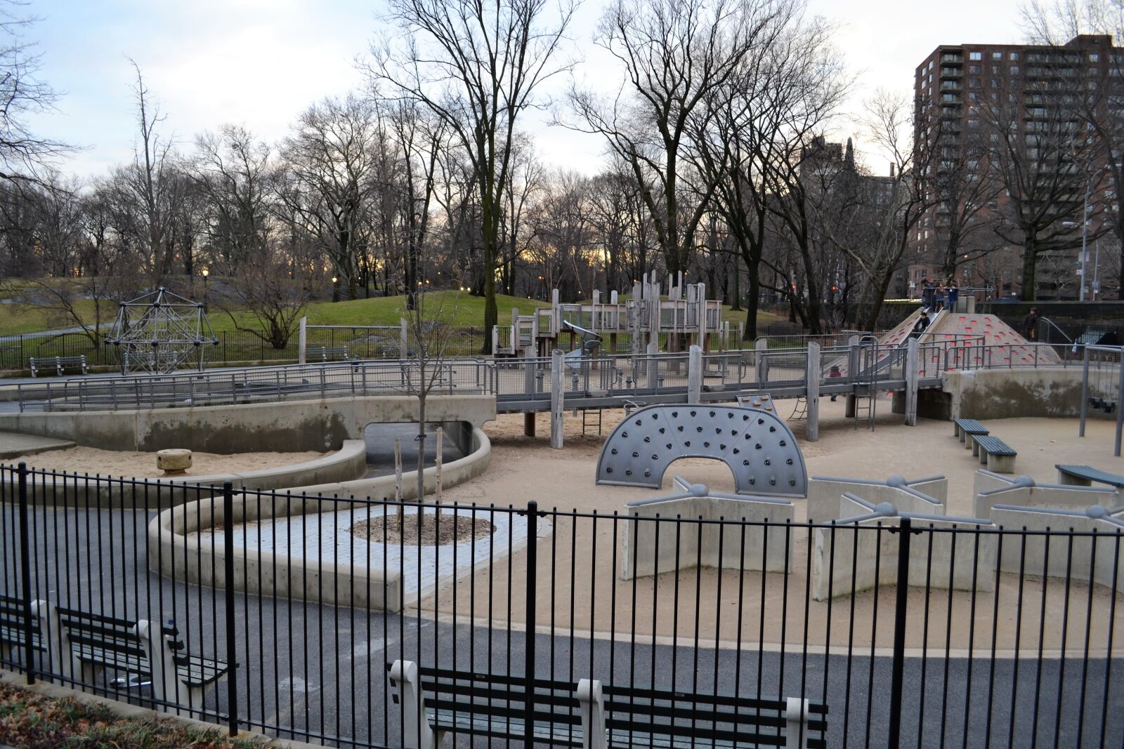 Nikon D3100 sample photo. Playground, new york, central photography