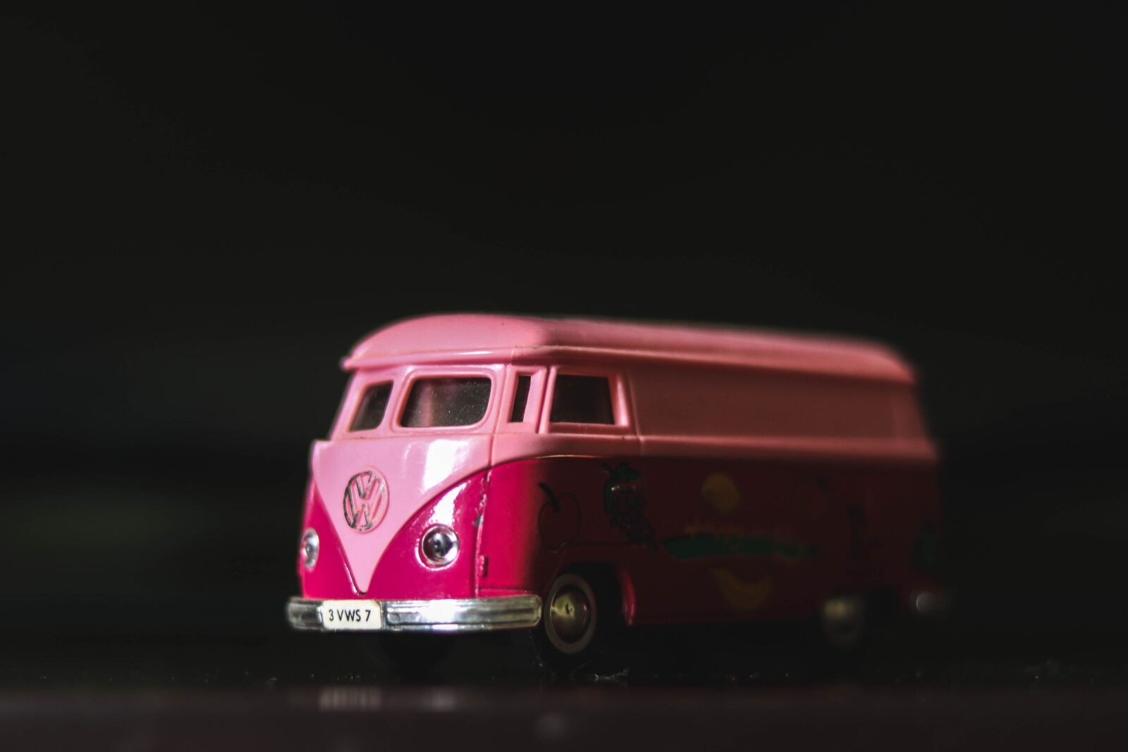 Canon EOS 750D (EOS Rebel T6i / EOS Kiss X8i) sample photo. Van, vintage, car photography