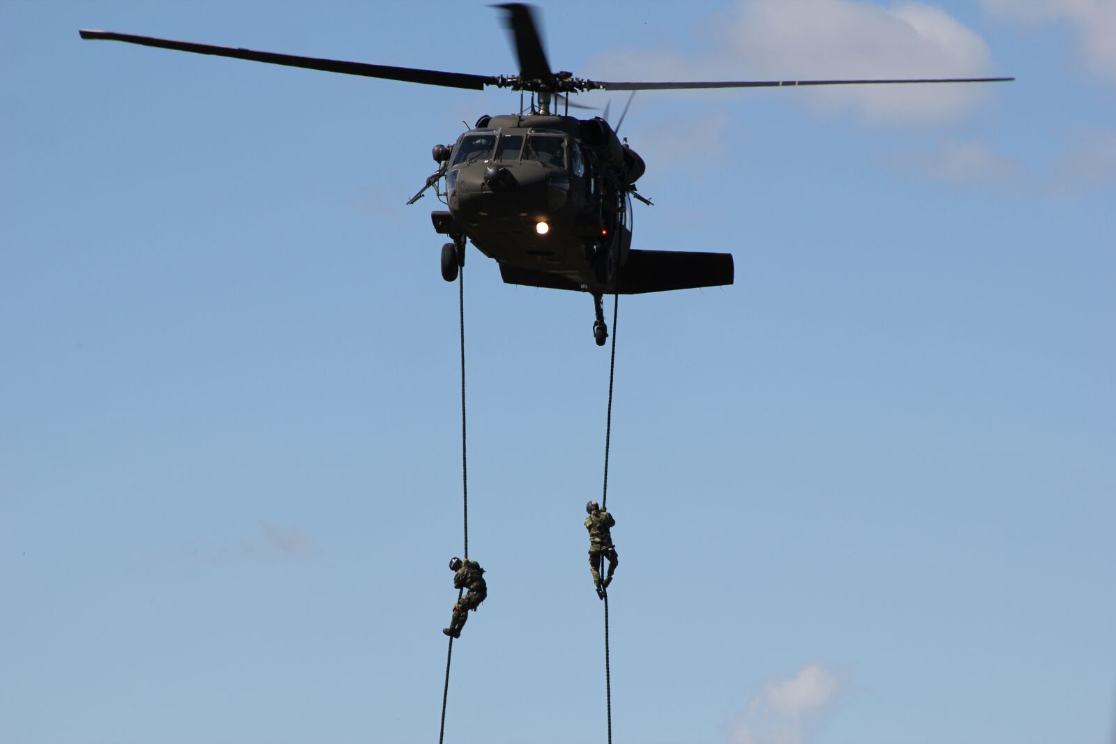 Canon EOS 550D (EOS Rebel T2i / EOS Kiss X4) sample photo. Military, flight, air force photography
