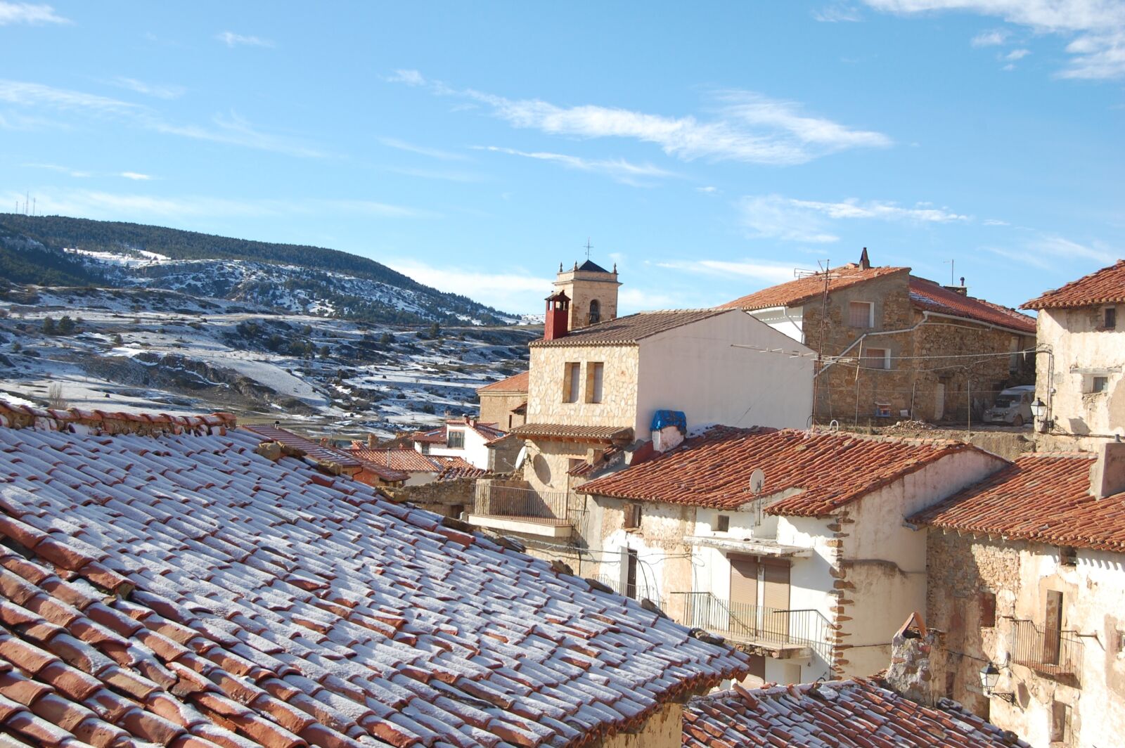 Nikon D40 sample photo. Town, cold, winter photography