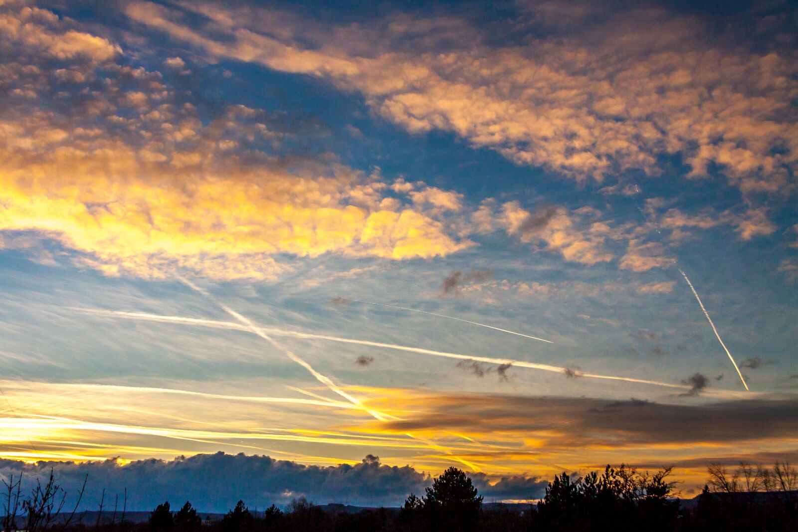 Canon EF-S 17-85mm F4-5.6 IS USM sample photo. Sky, clouds, clouds sky photography