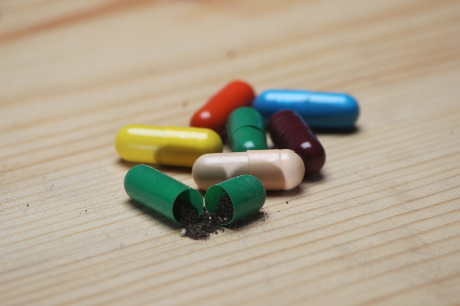 Canon EOS 600D (Rebel EOS T3i / EOS Kiss X5) sample photo. Ayurvedic, capsule, ayurveda photography