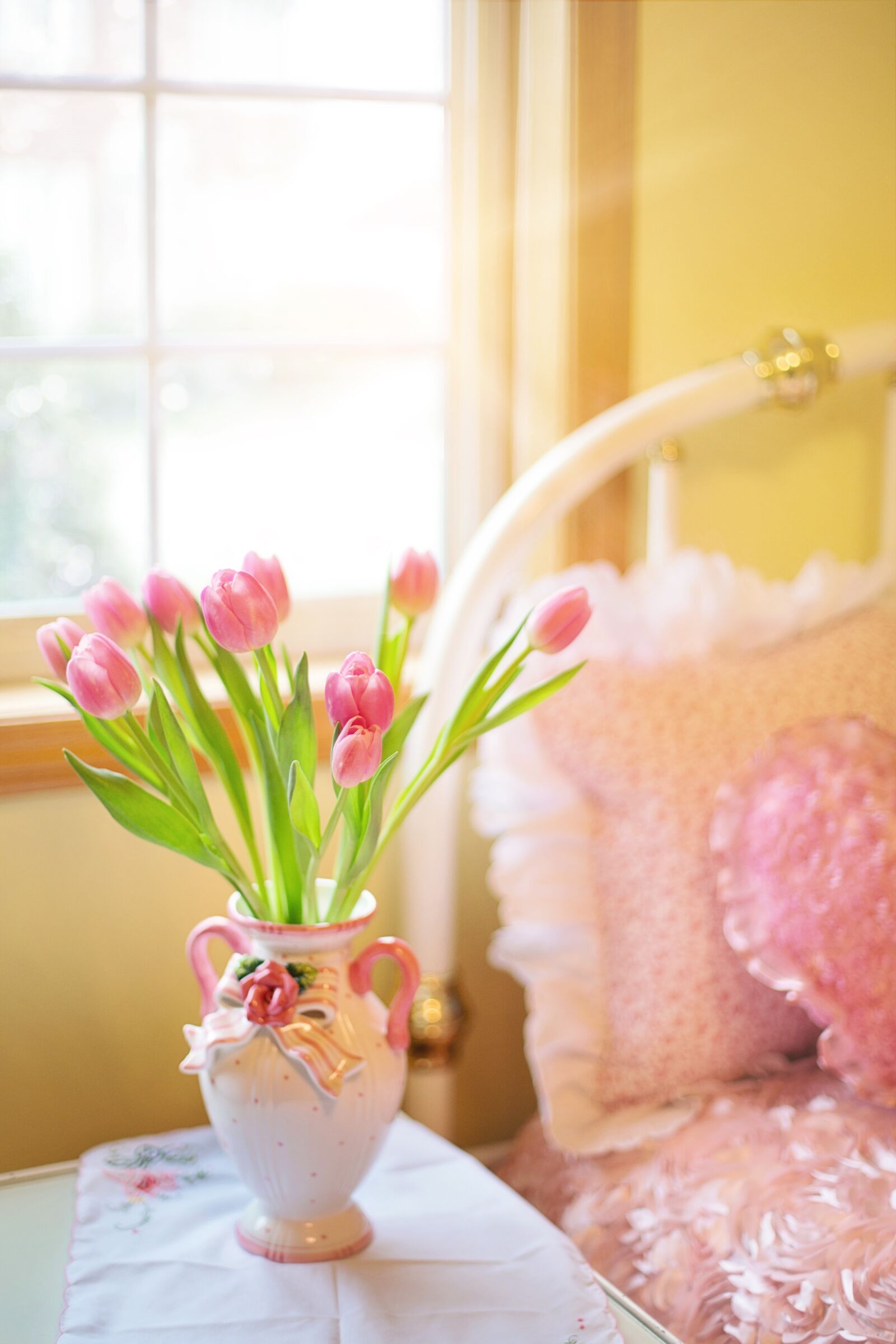 Canon EF 50mm F1.4 USM sample photo. Tulips, pink, bed photography
