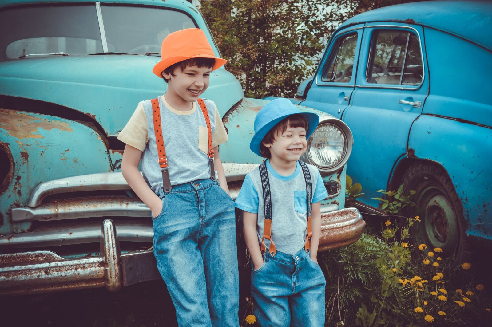 Nikon D3200 sample photo. Old cars, retro-car, kids photography