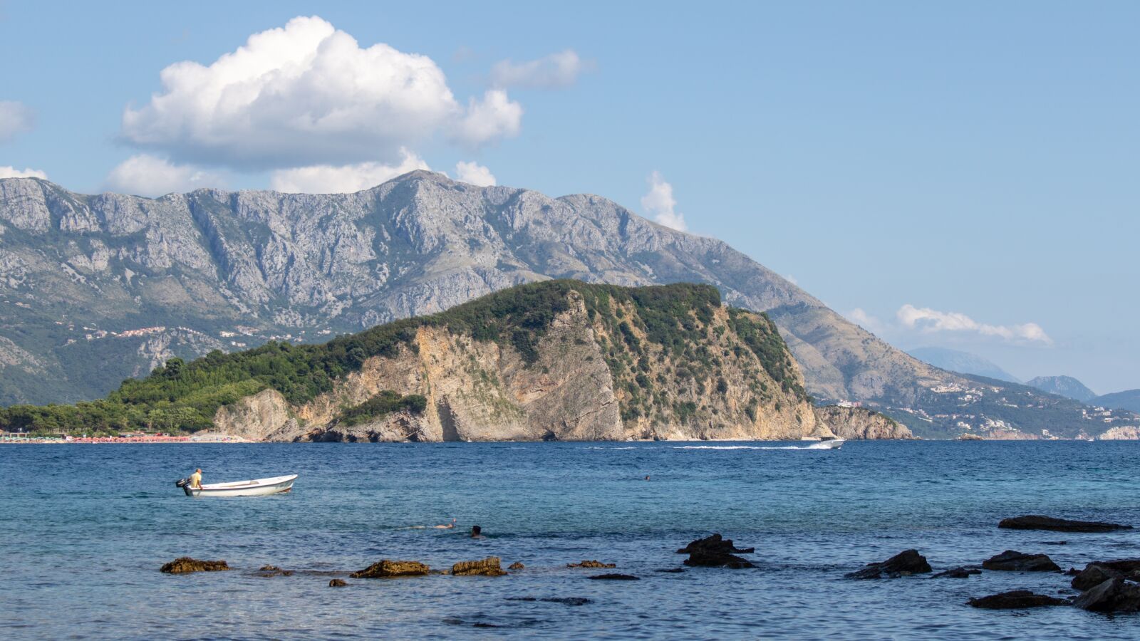 Canon EOS 750D (EOS Rebel T6i / EOS Kiss X8i) sample photo. Montenegro, budva, old town photography