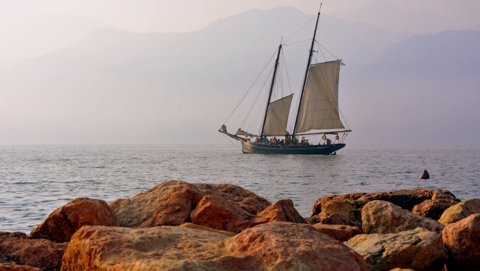 Nikon D7100 sample photo. Sailing ship, lake, garda photography