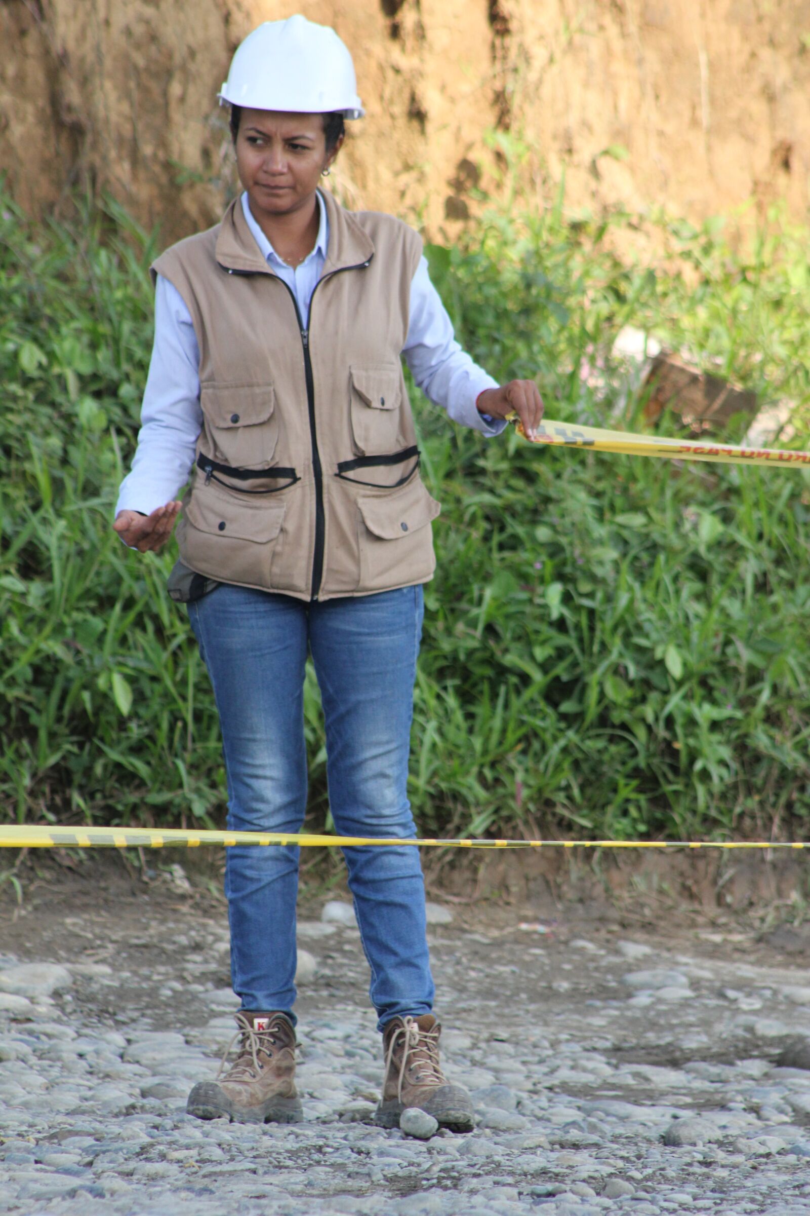 Canon EOS 550D (EOS Rebel T2i / EOS Kiss X4) sample photo. Engineer, work, civil works photography
