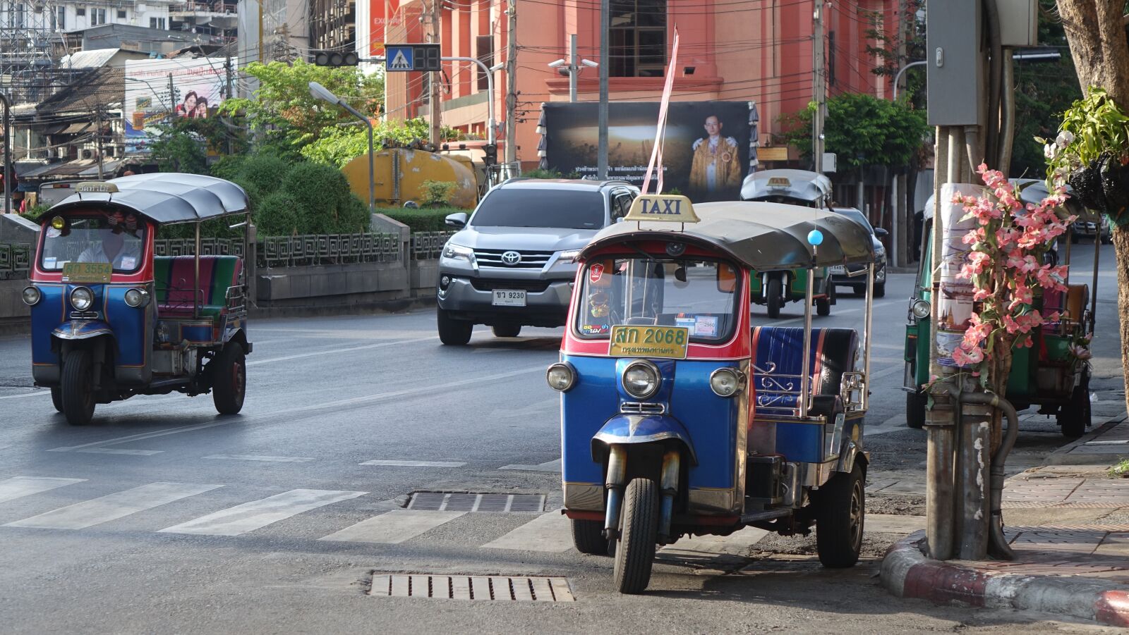 Sony Cyber-shot DSC-RX10 sample photo. Tuktuk, bangkok, thailand photography