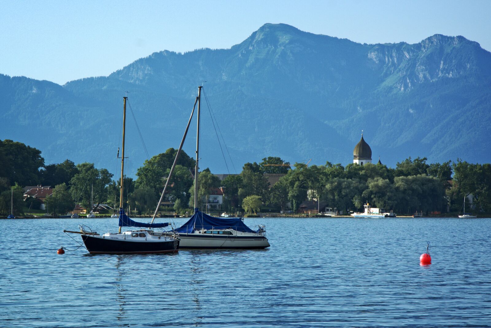 18.0-105.0mm f/3.5-f/5.6 sample photo. Landscape, chiemgau, chiemsee photography