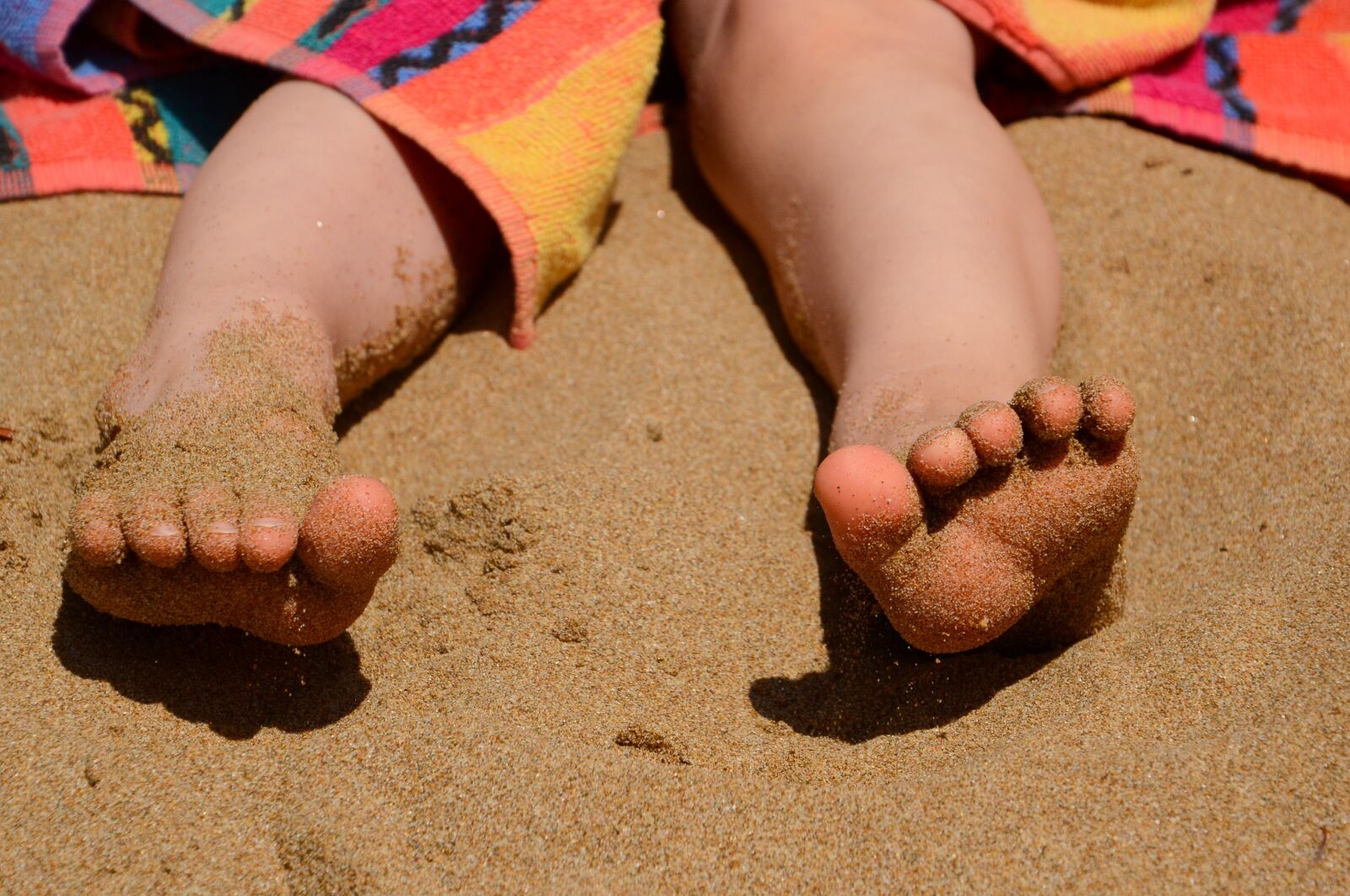 Nikon D7000 sample photo. Feet, sand, summer photography