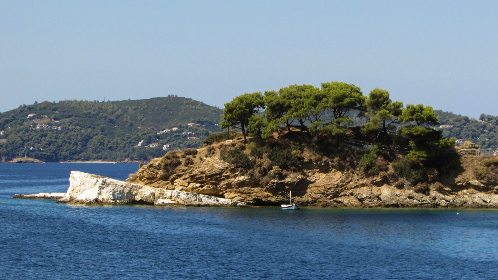 Canon PowerShot SX400 IS sample photo. Greece, skiathos, plakes photography